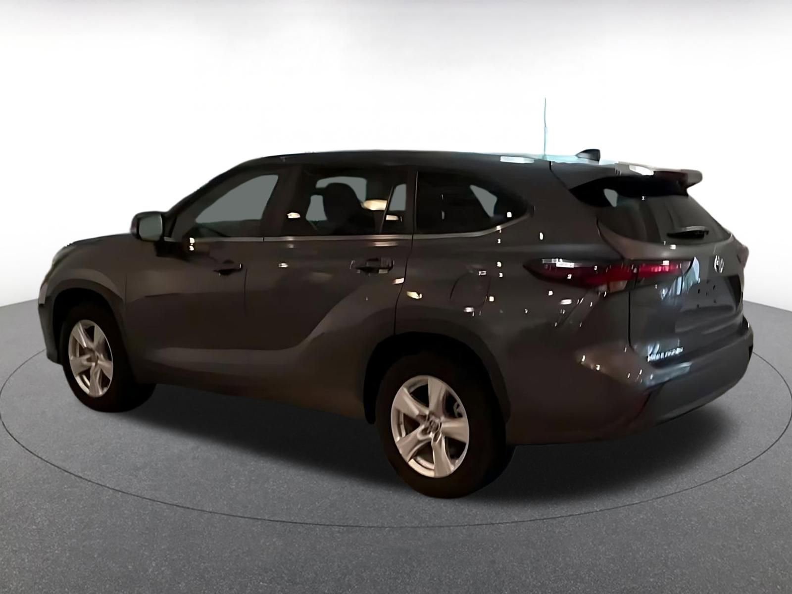 Thumbnail: 2025 Toyota Highlander - 9