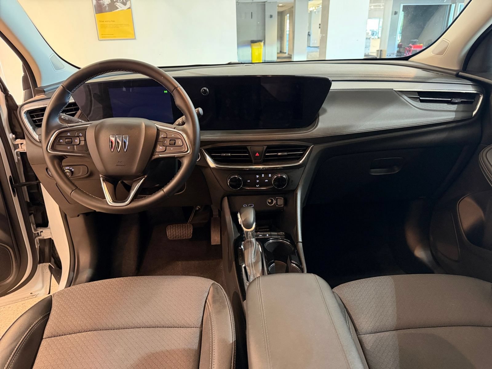 Thumbnail: 2025 Buick Encore GX - 32
