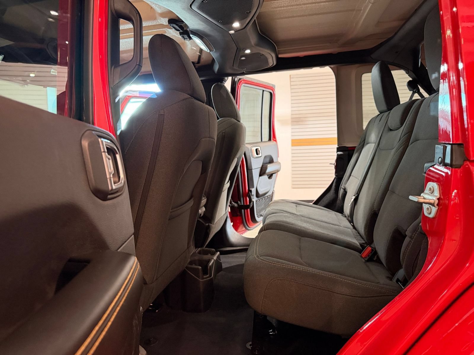 Thumbnail: 2025 Jeep Wrangler - 25