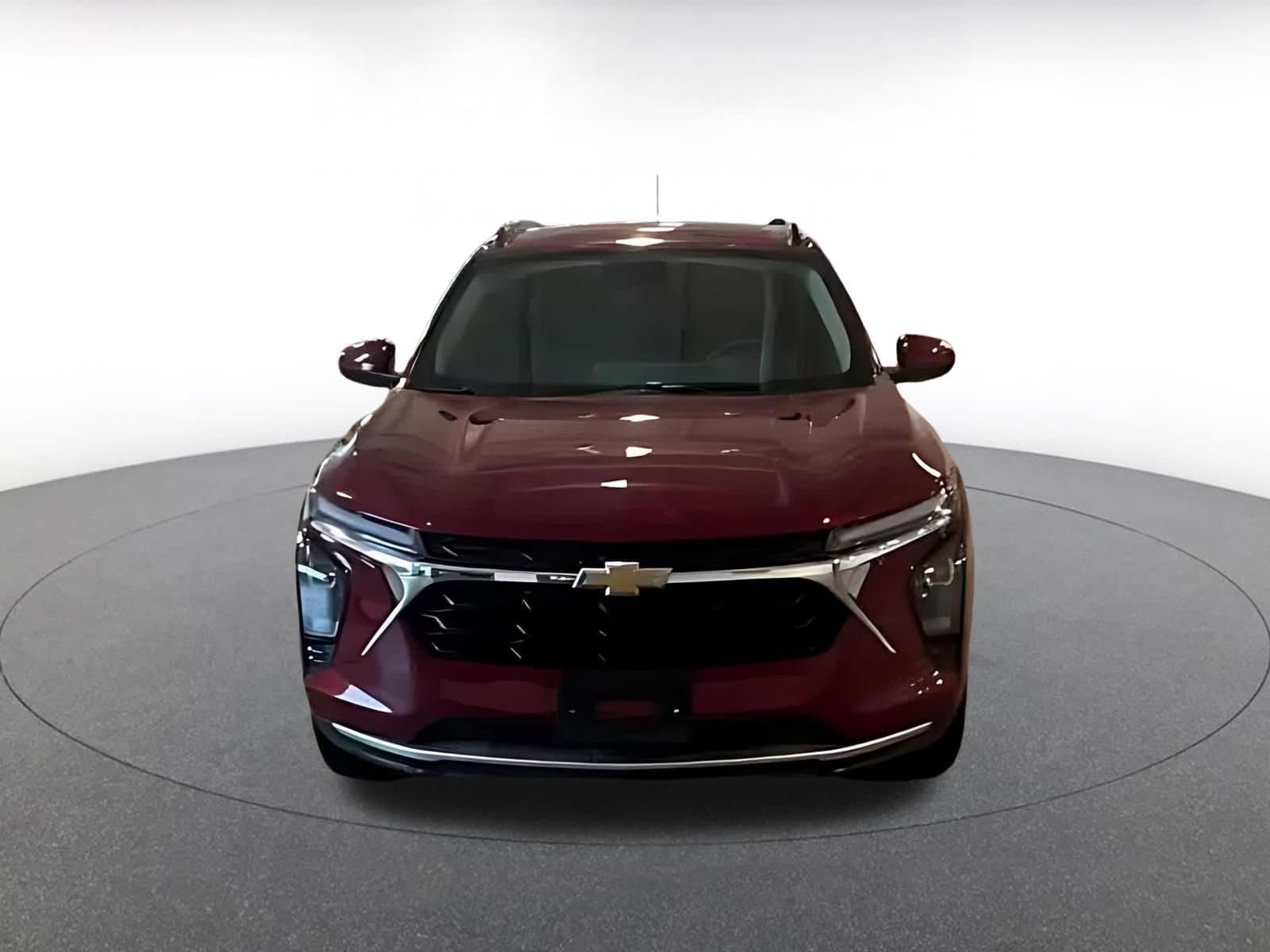 Thumbnail: 2025 Chevrolet Trax - 3