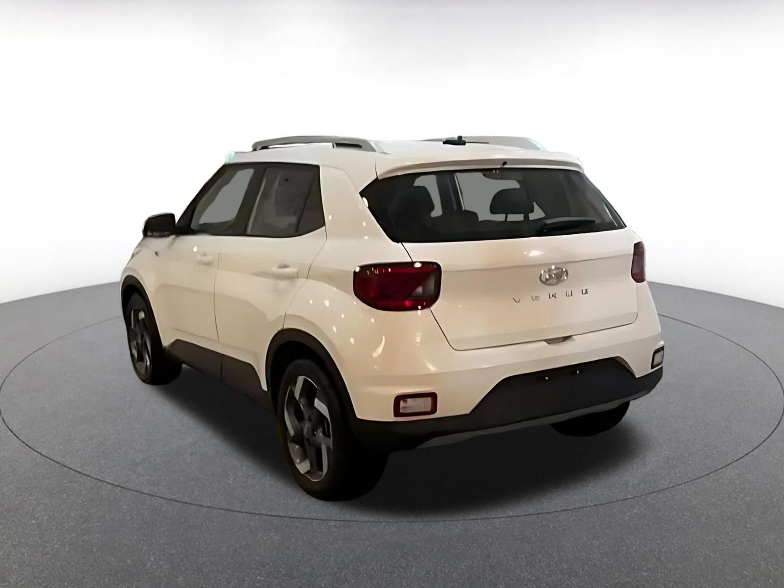 Thumbnail: 2026 Hyundai Venue - 9