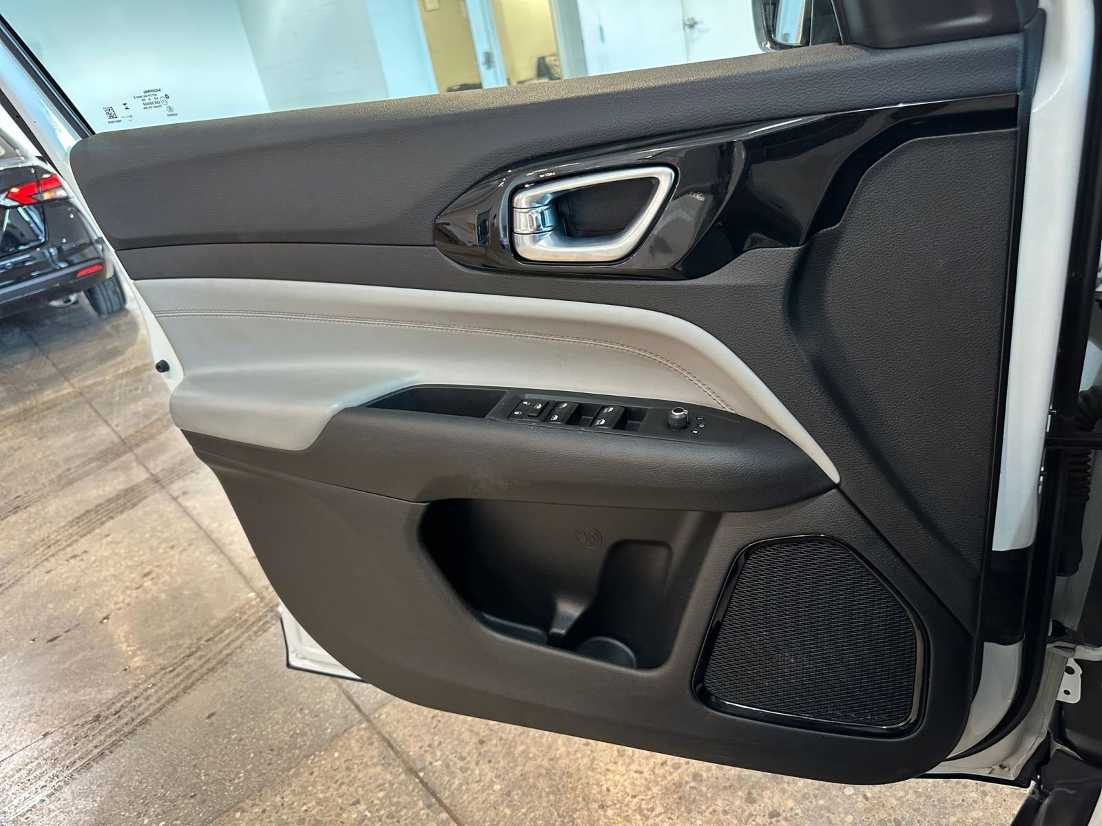 Thumbnail: 2025 Jeep Compass - 18