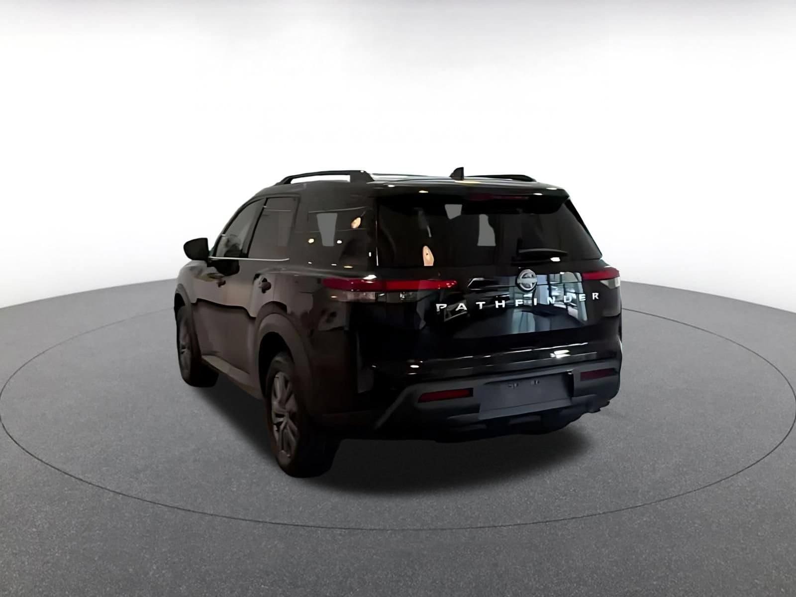Thumbnail: 2025 Nissan Pathfinder - 11