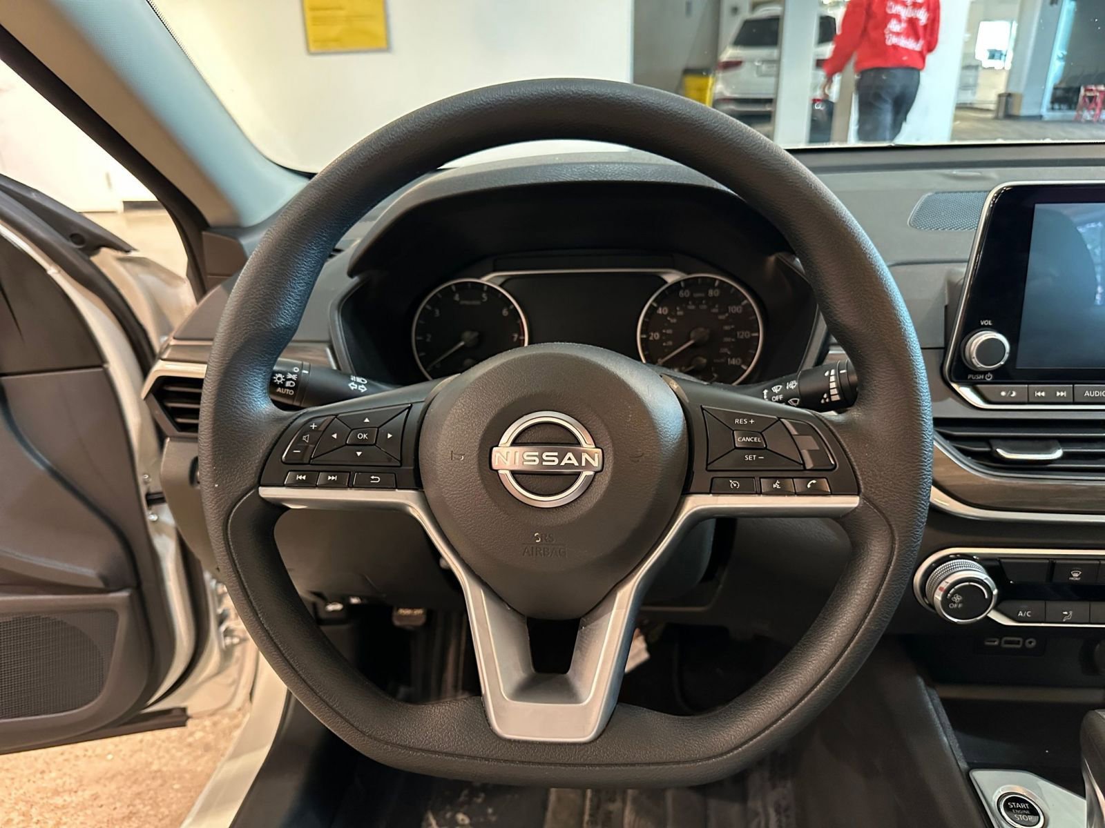 Thumbnail: 2025 Nissan Altima - 27
