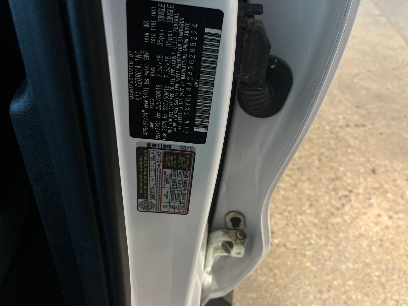 Thumbnail: 2024 Kia Sorento - 30