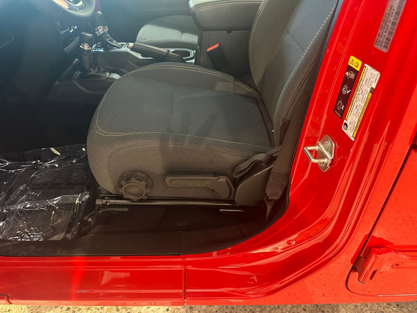 Thumbnail: 2025 Jeep Wrangler - 23