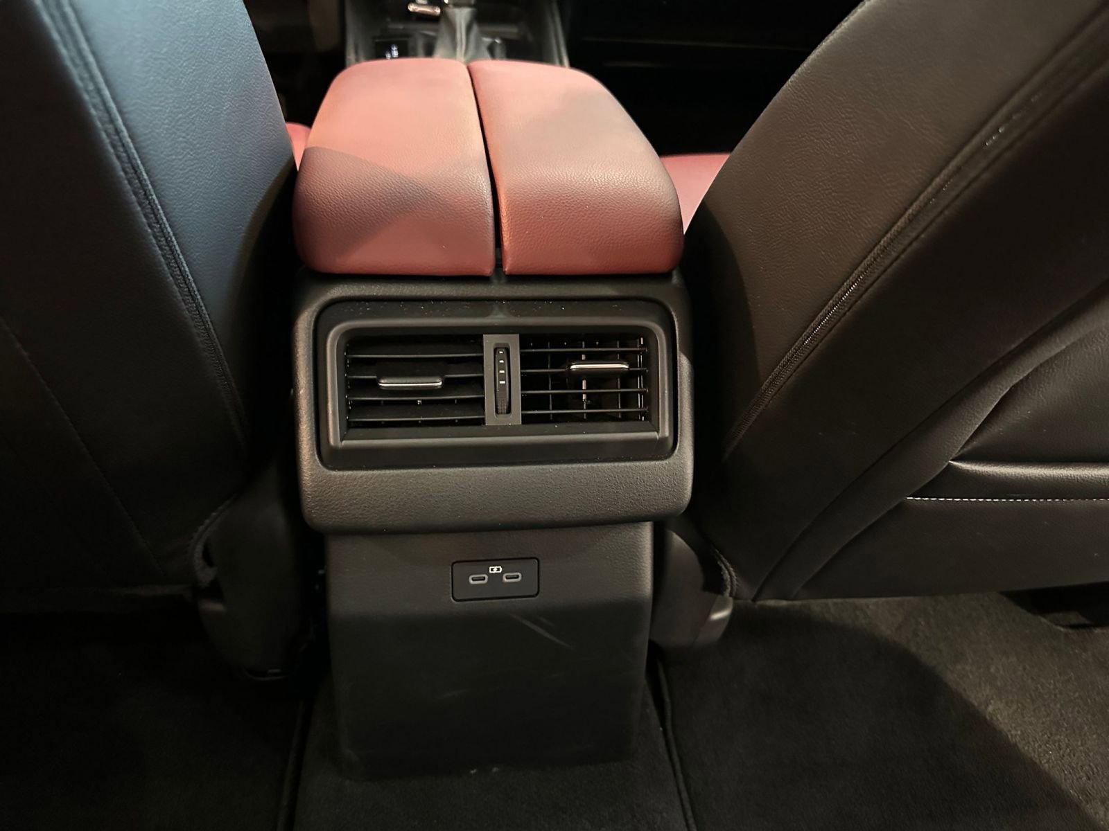 Thumbnail: 2025 Mazda CX-50 - 24