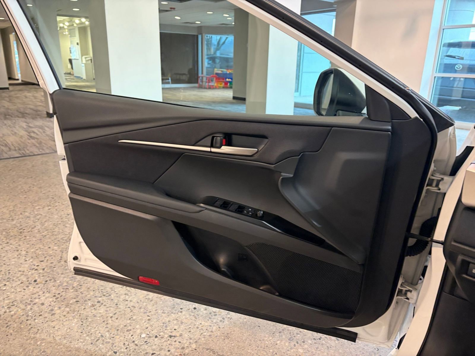 Thumbnail: 2025 Toyota Camry - 20