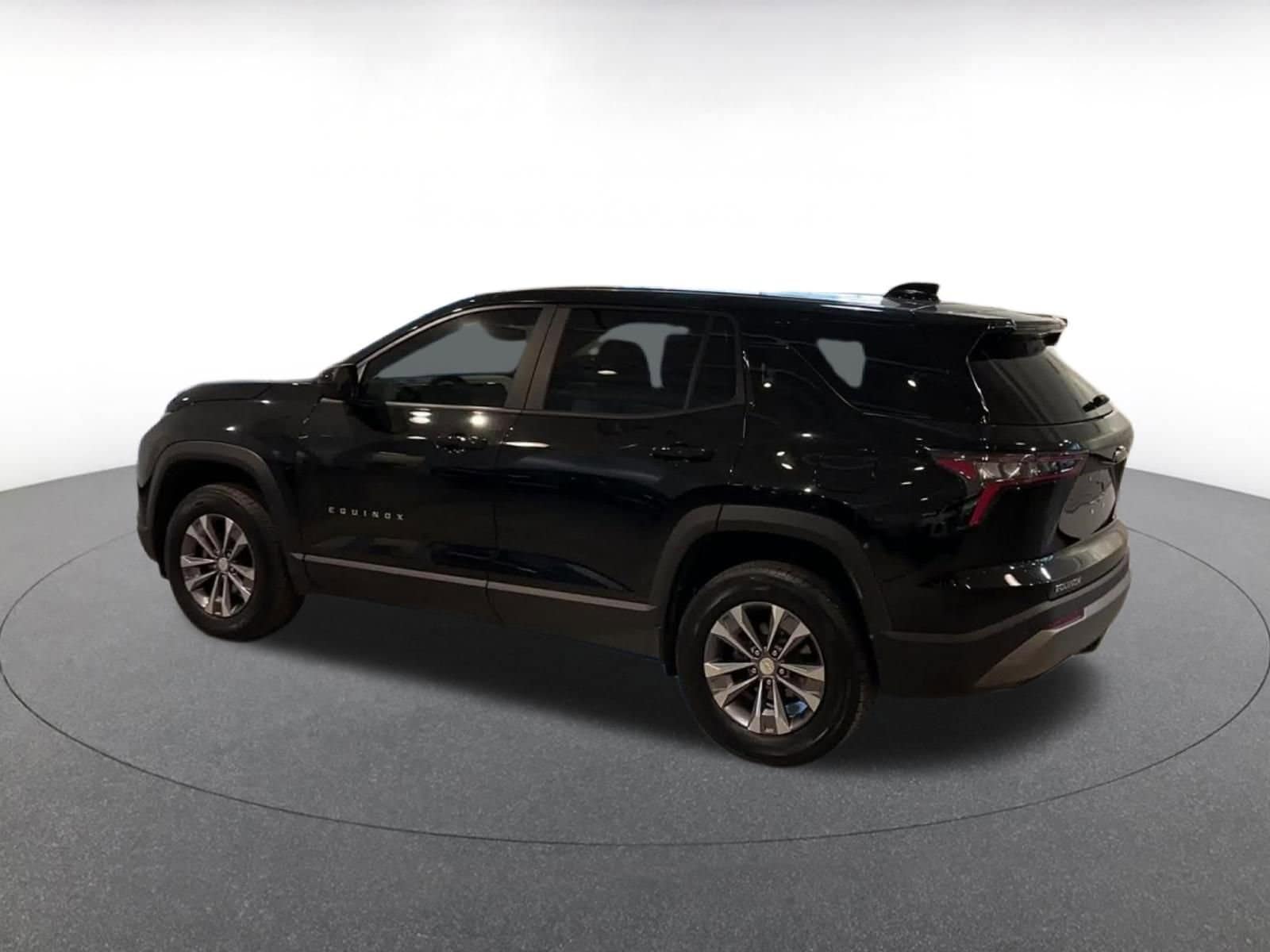 Thumbnail: 2025 Chevrolet Equinox - 10