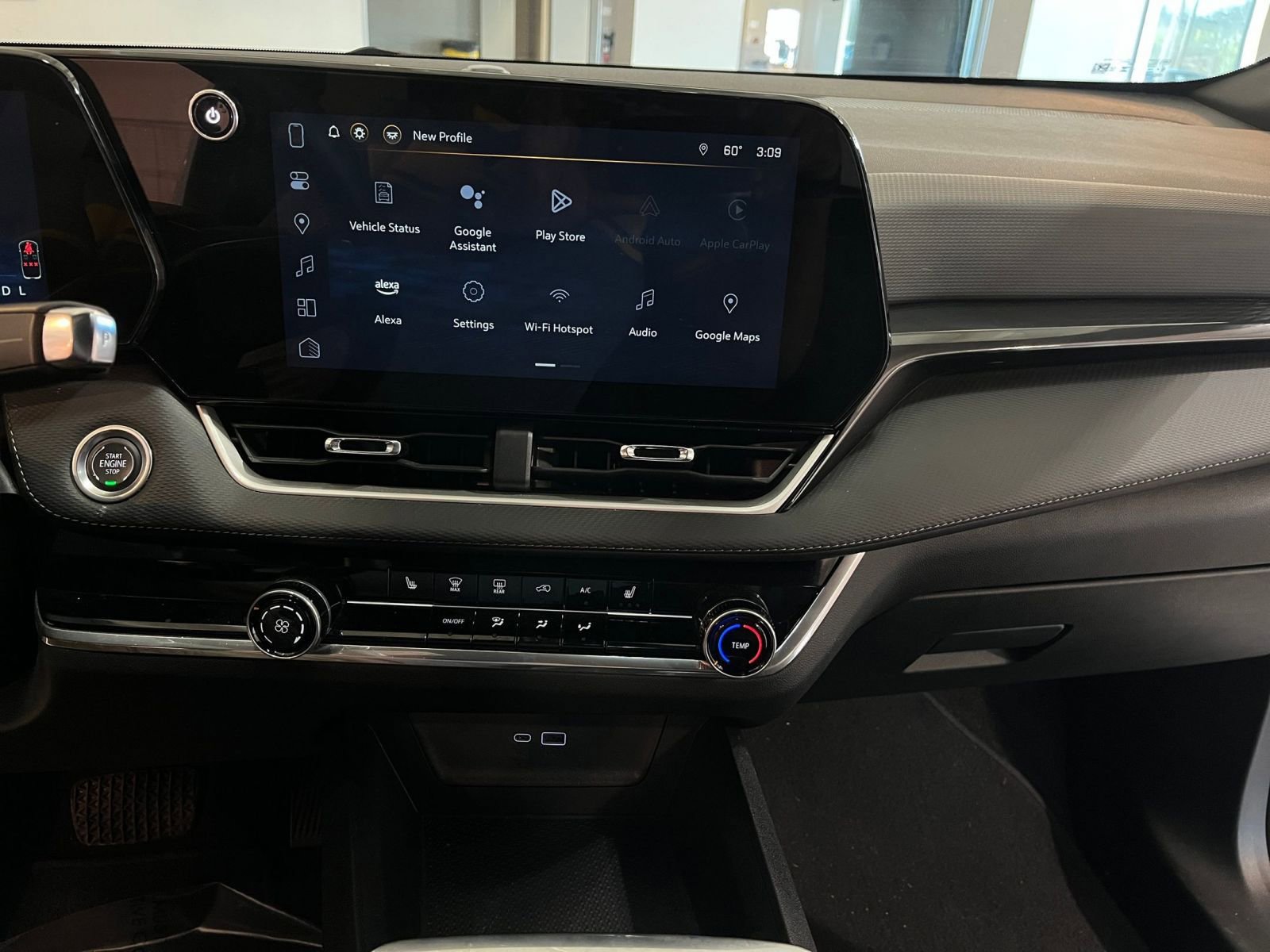 Thumbnail: 2025 Chevrolet Equinox - 17