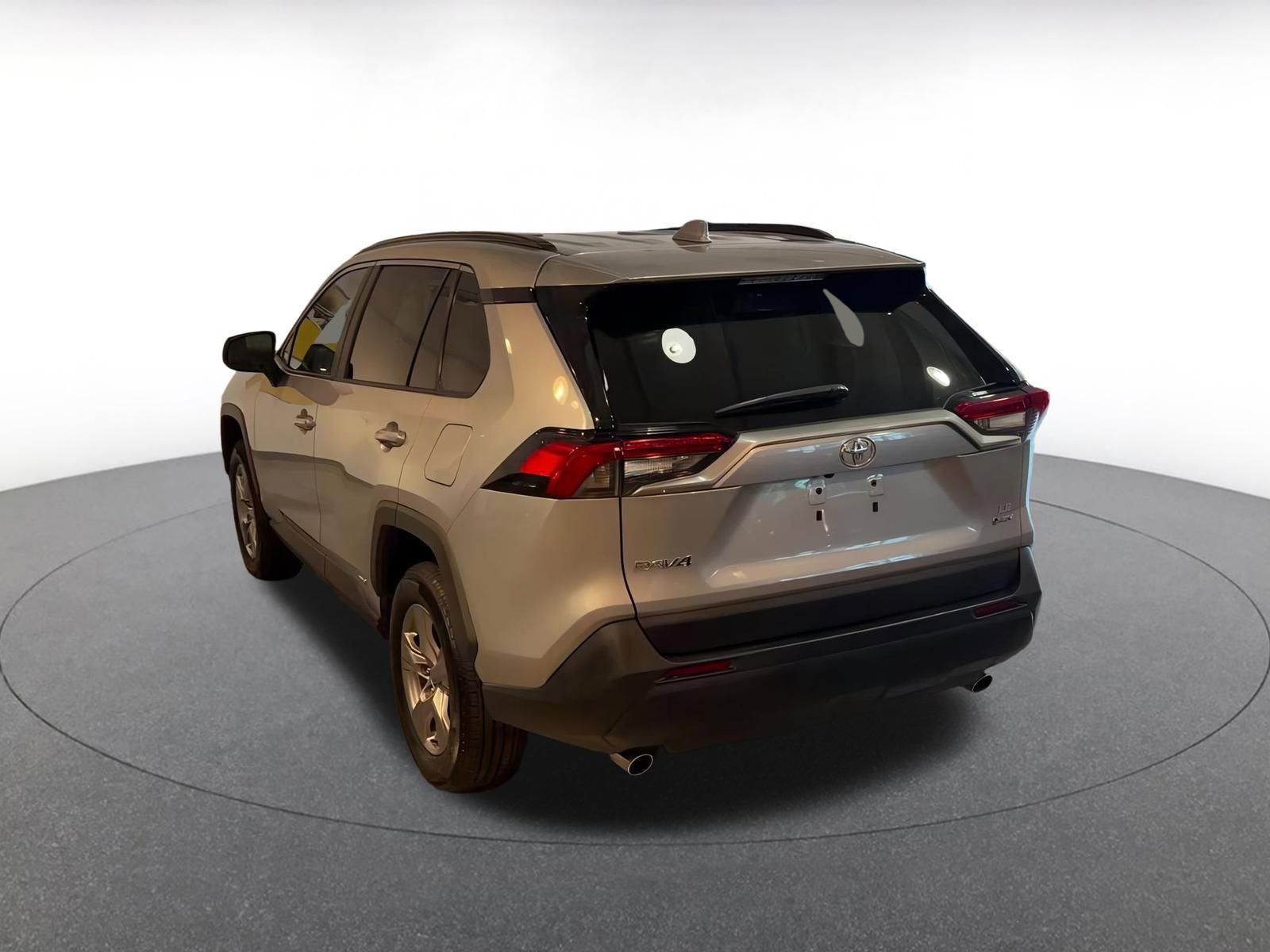 Thumbnail: 2025 Toyota RAV4 - 11