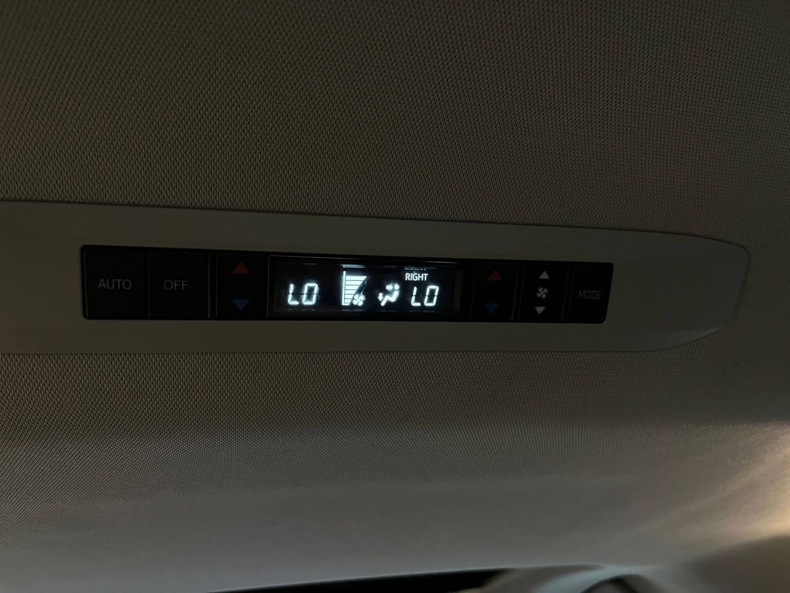 Thumbnail: 2025 Toyota Sienna - 24