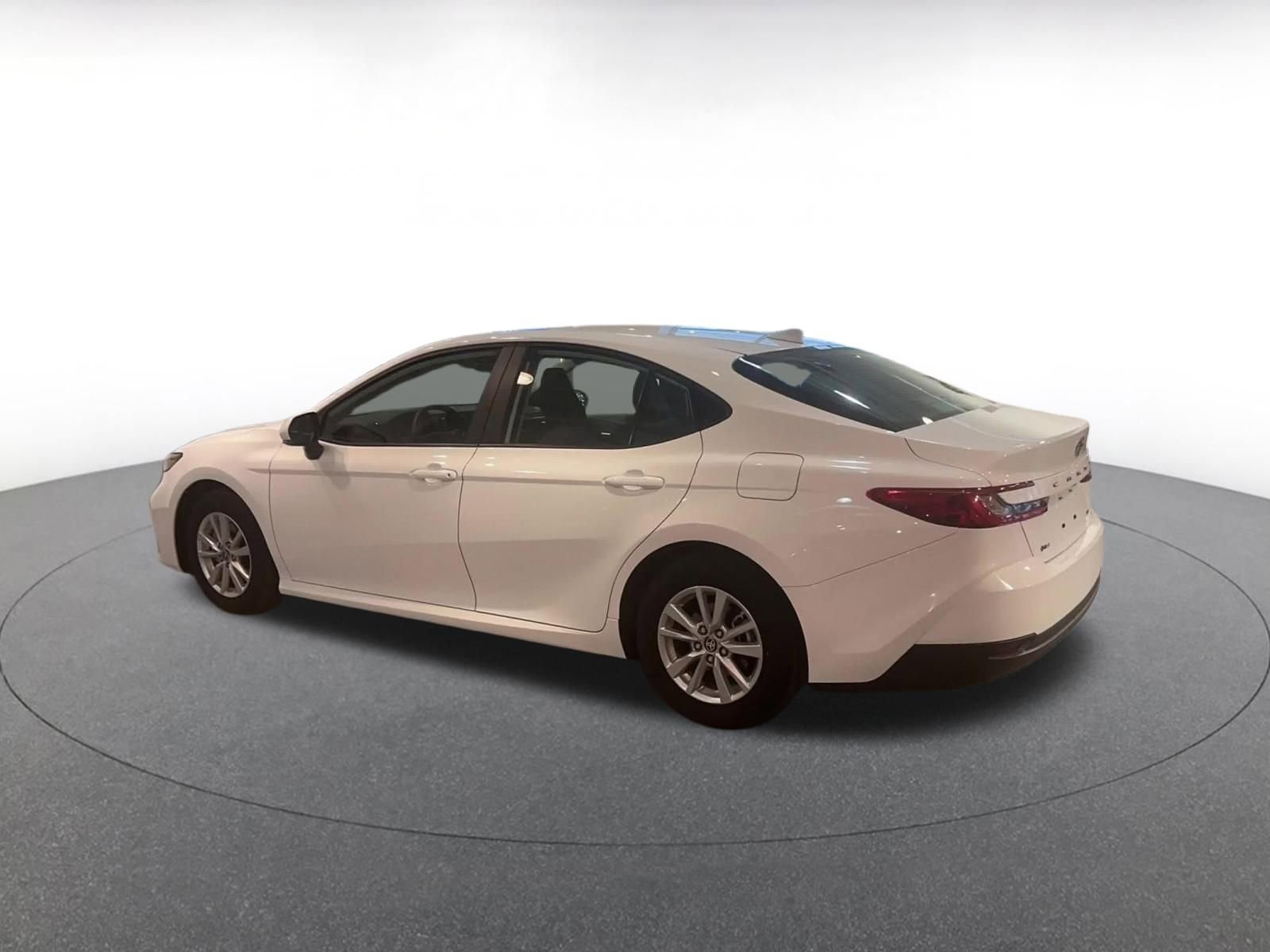 Thumbnail: 2025 Toyota Camry - 10