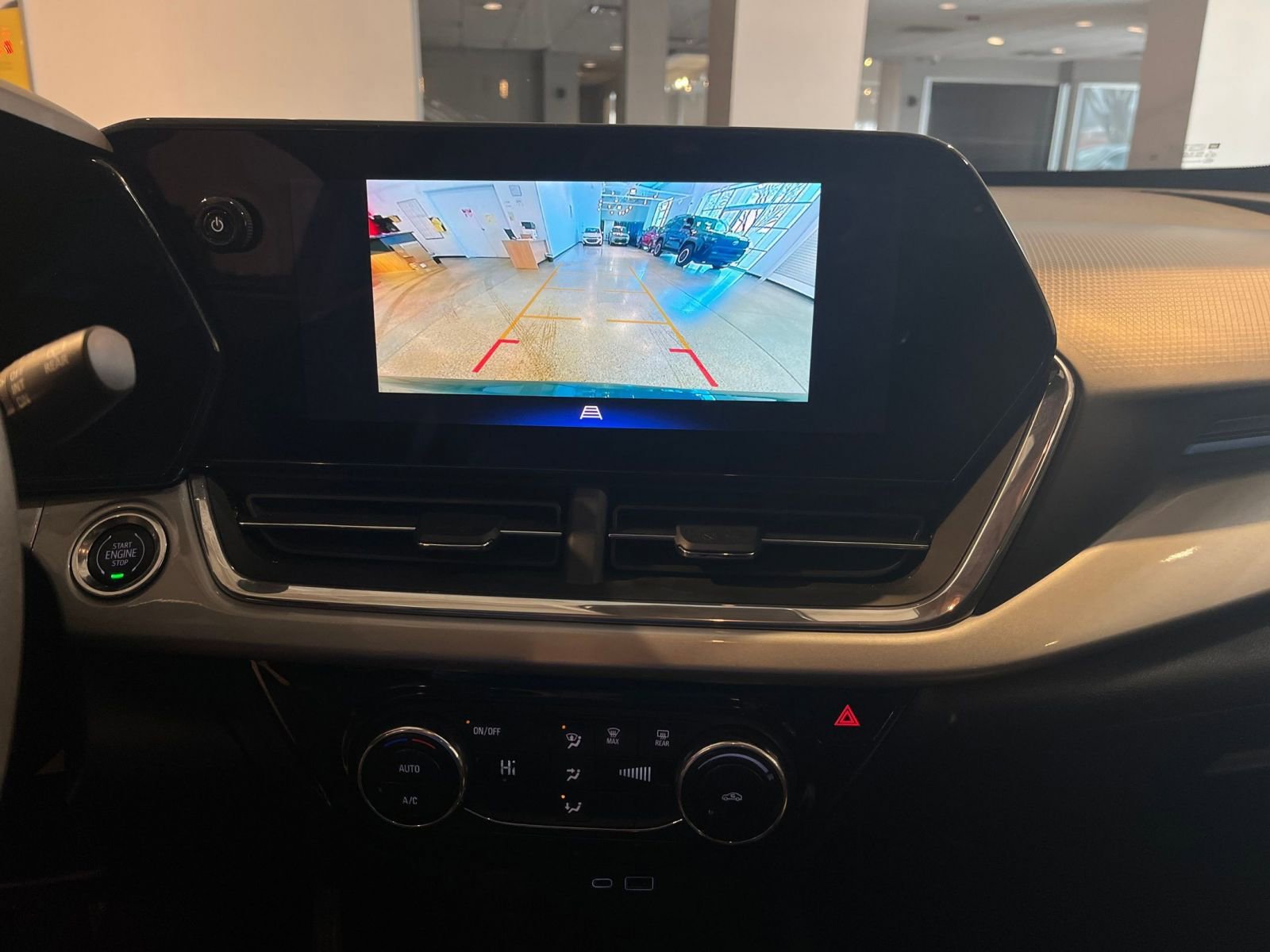 Thumbnail: 2025 Chevrolet Trax - 23