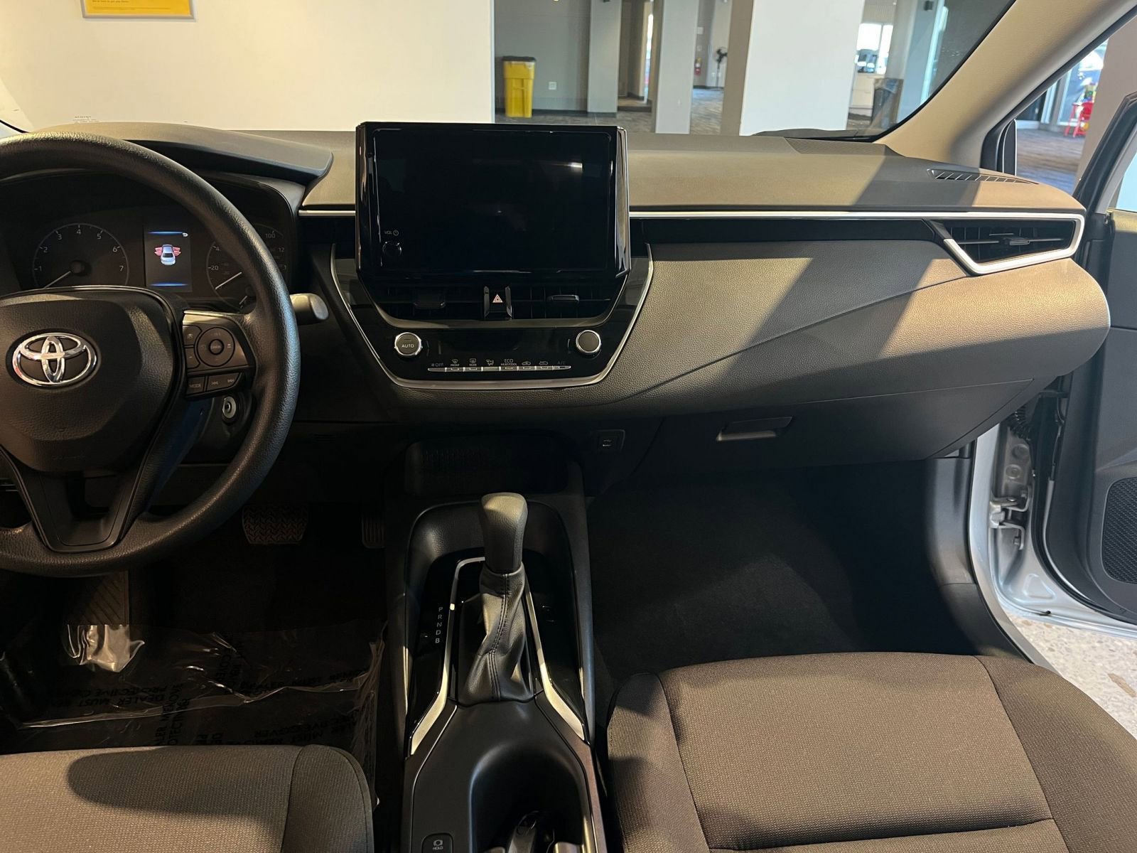 Thumbnail: 2025 Toyota Corolla - 35