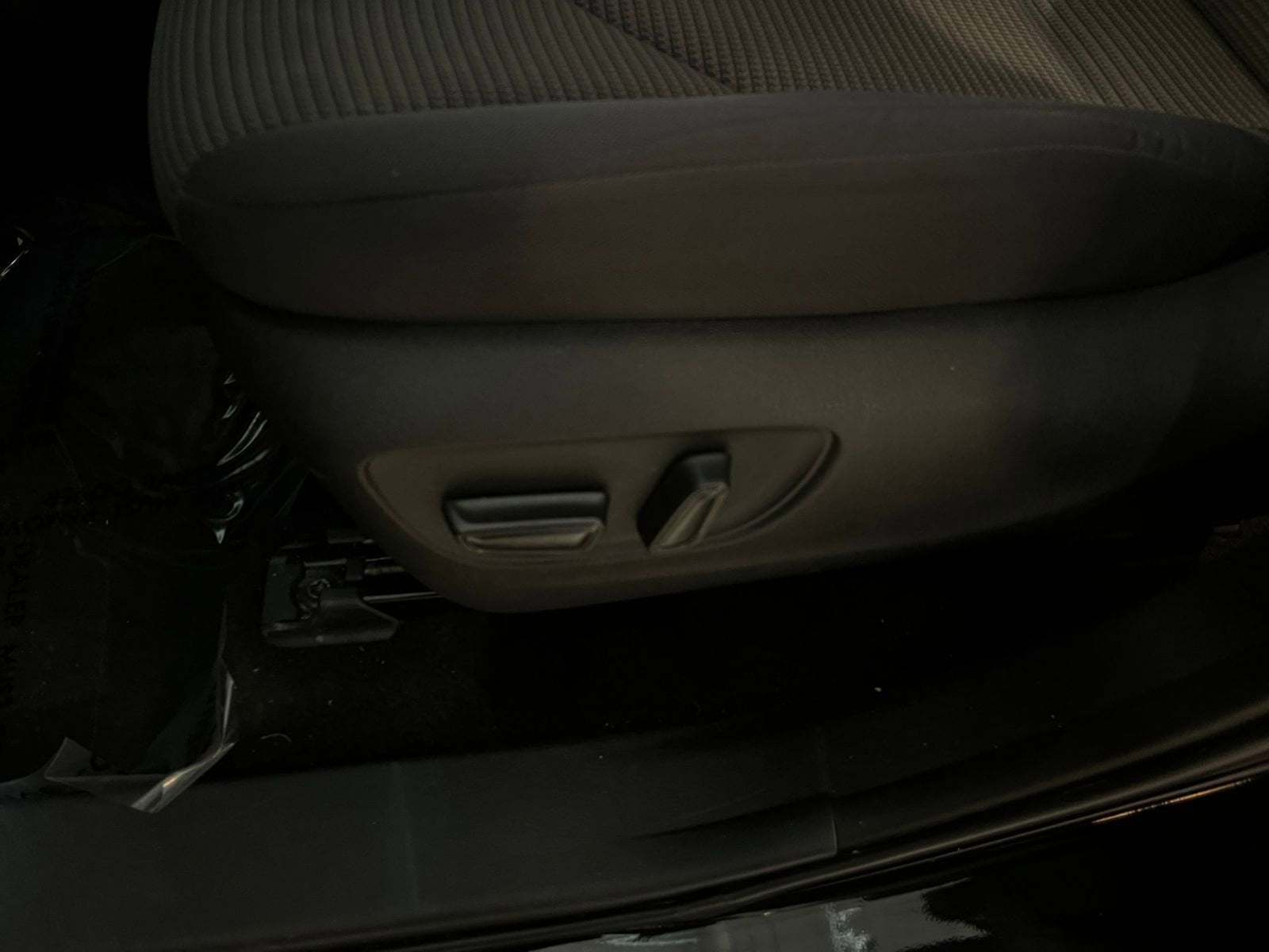 Thumbnail: 2025 Toyota Highlander - 22