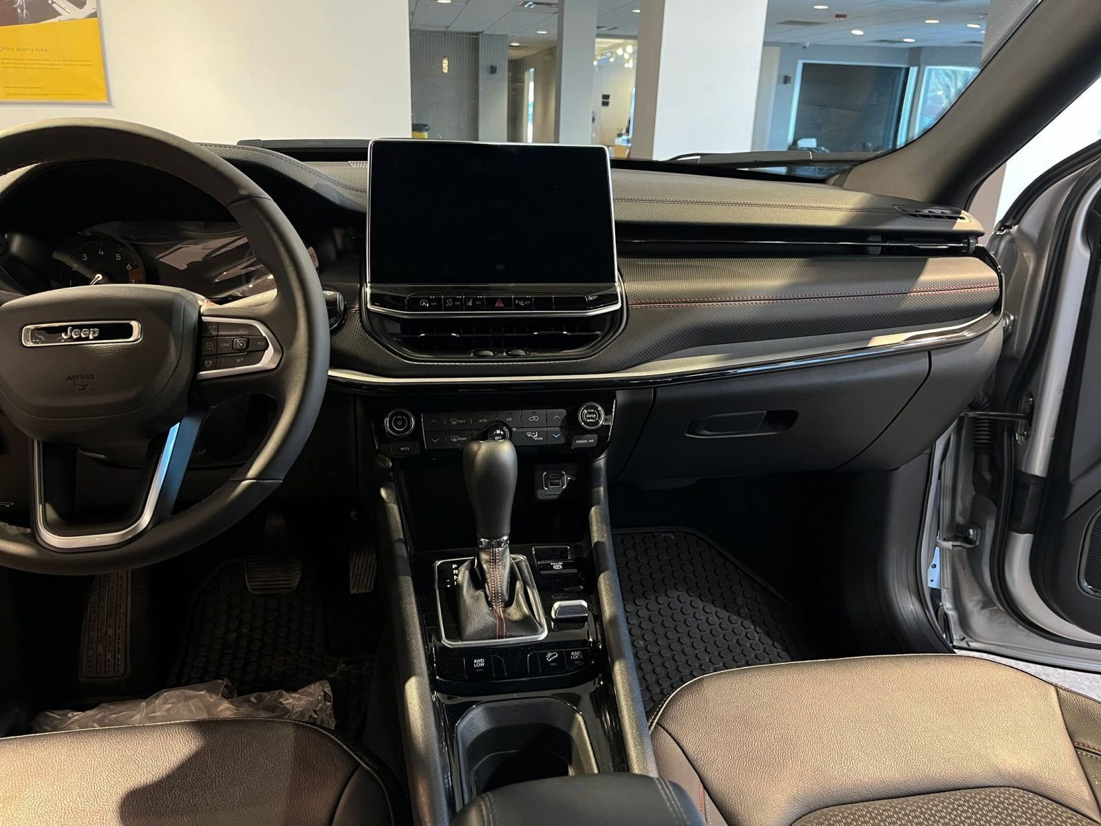 Thumbnail: 2025 Jeep Compass - 35