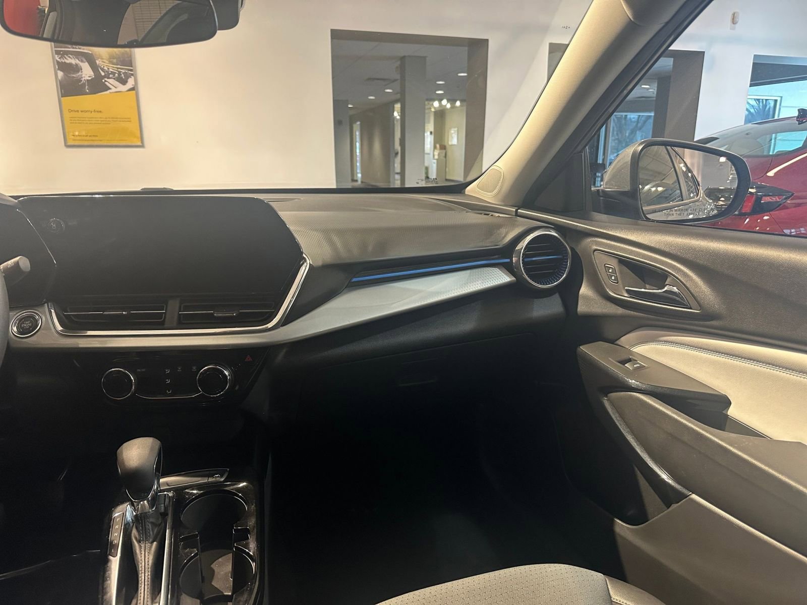 Thumbnail: 2025 Chevrolet Trax - 35