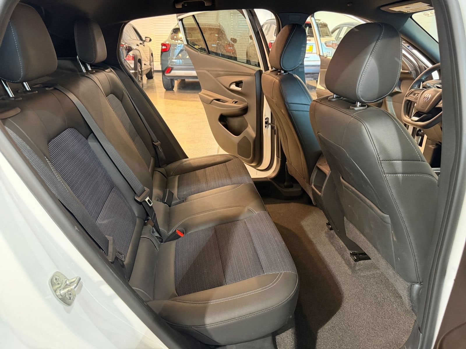 Thumbnail: 2025 Buick Envista - 35