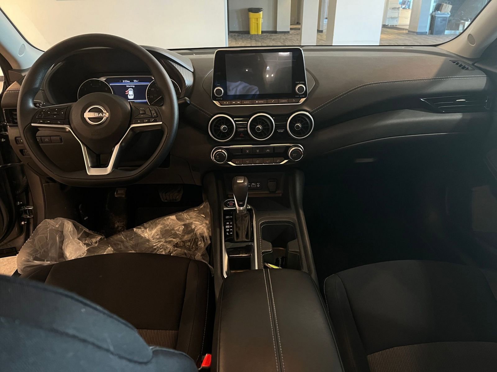 Thumbnail: 2025 Nissan Sentra - 32