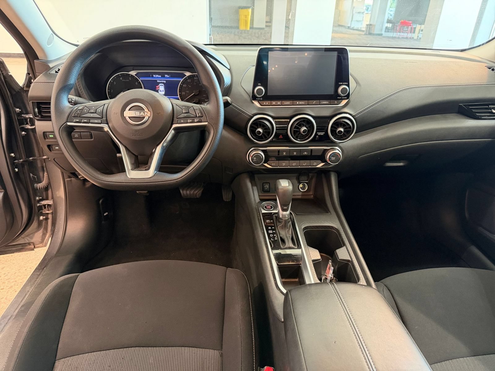 Thumbnail: 2025 Nissan Sentra - 33