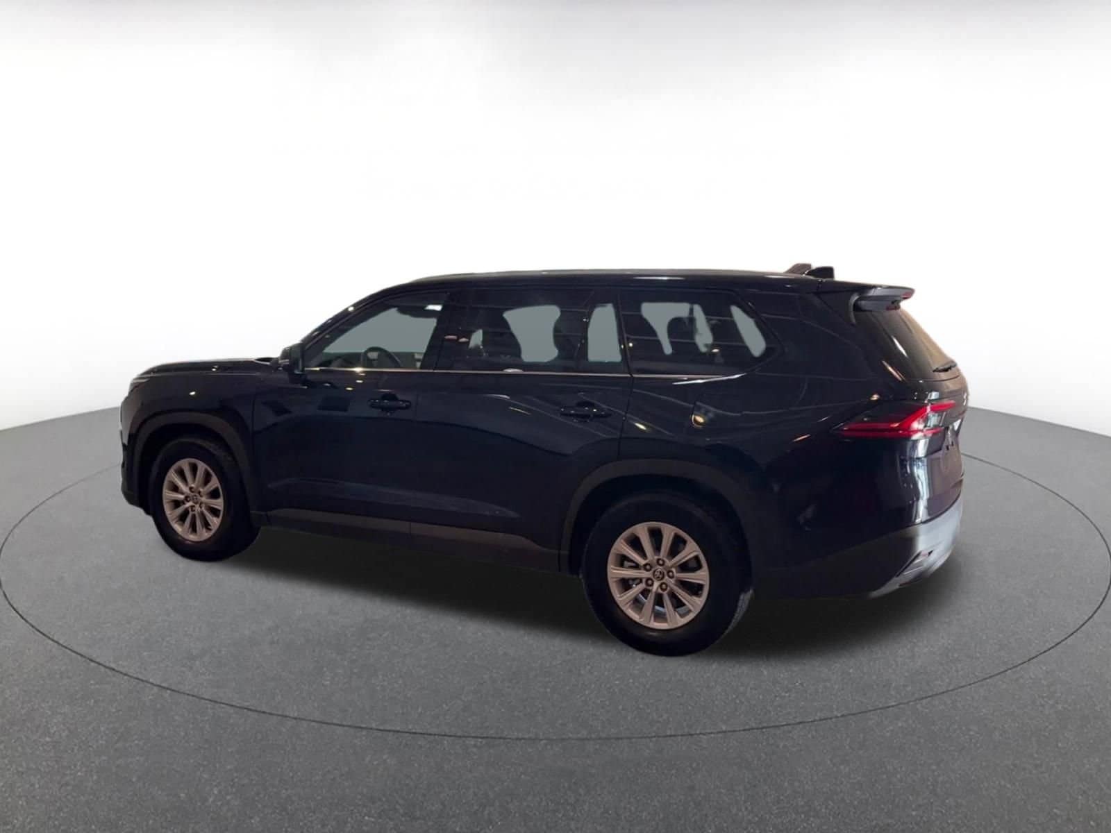 Thumbnail: 2025 Toyota Grand Highlander - 11