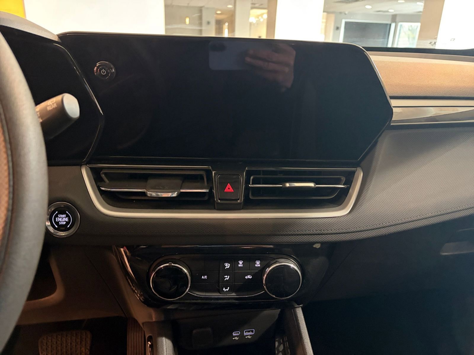 Thumbnail: 2025 Chevrolet TrailBlazer - 18