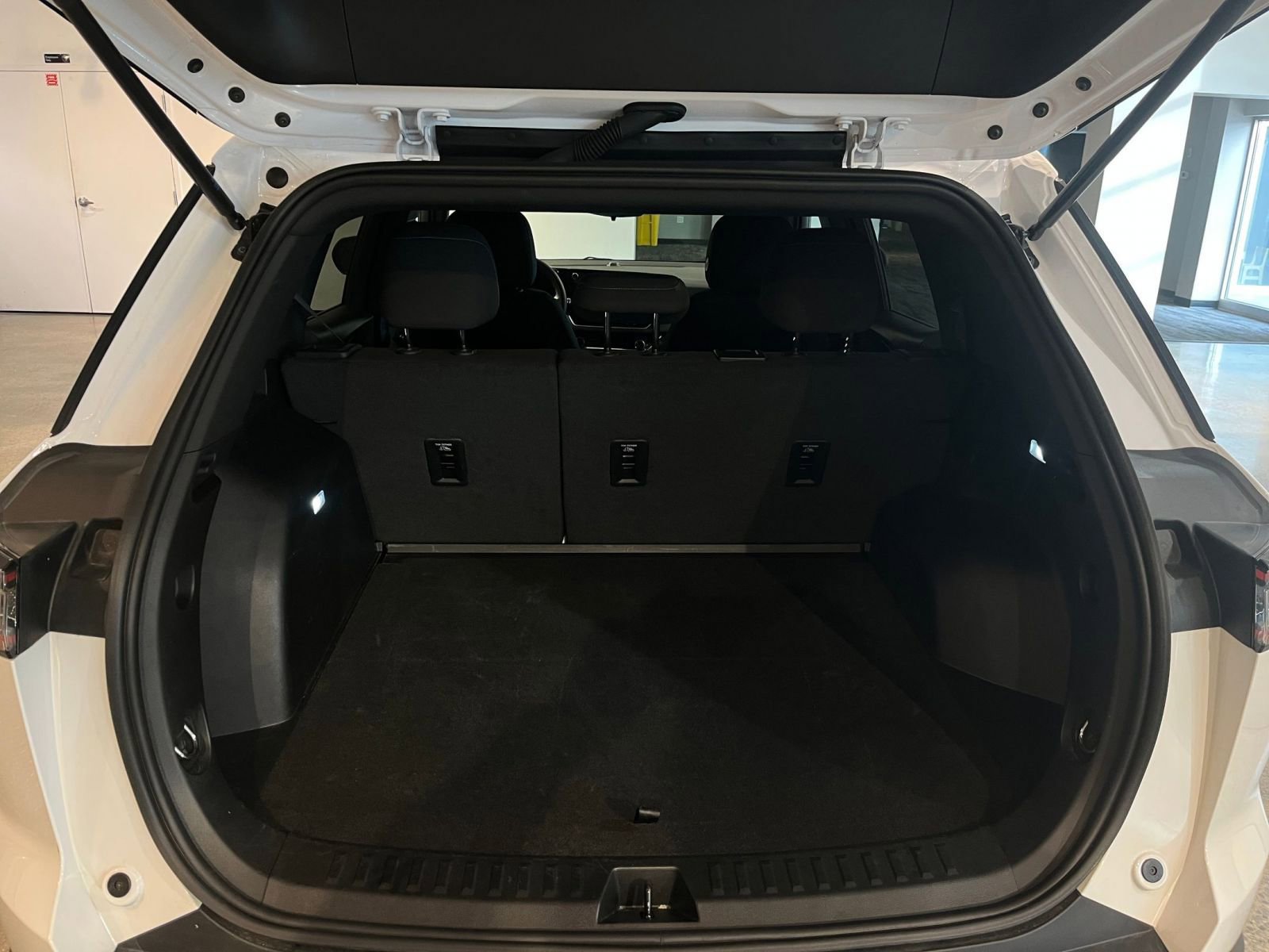 Thumbnail: 2025 Chevrolet Equinox - 31