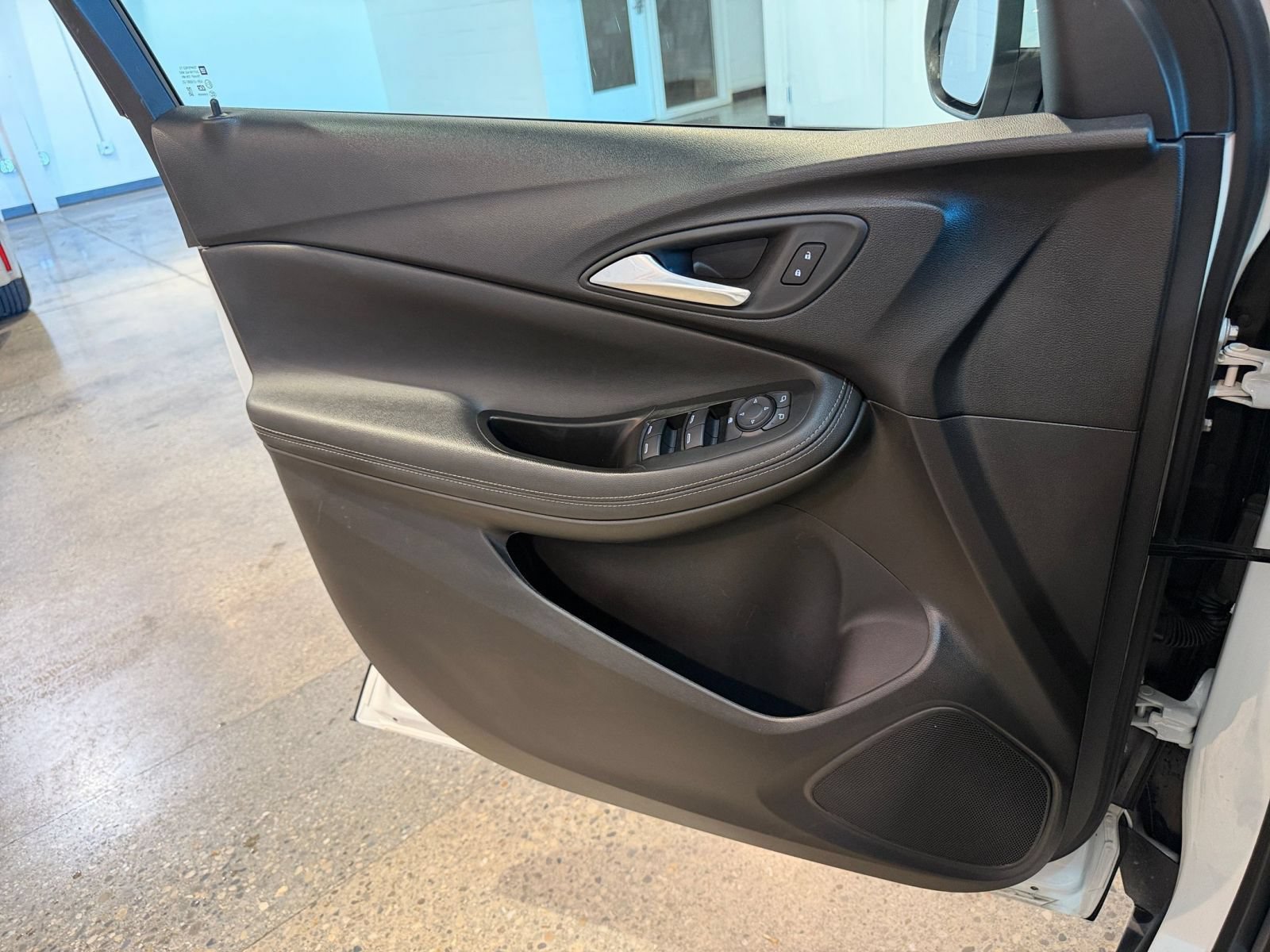 Thumbnail: 2025 Buick Encore GX - 18
