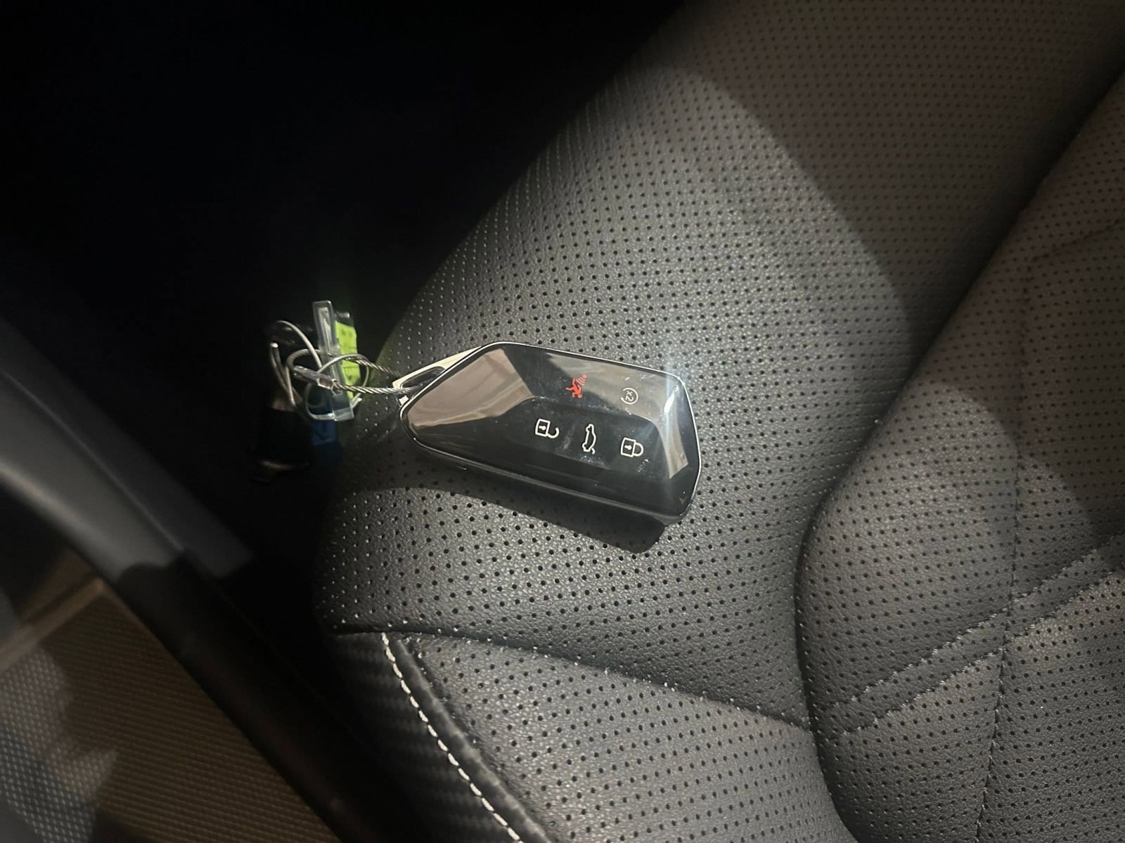 Thumbnail: 2025 Volkswagen Atlas - 22