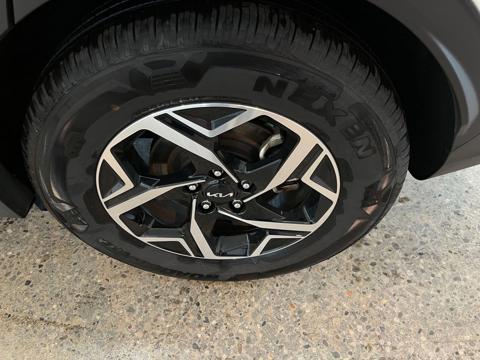 Thumbnail: 2025 Kia Sportage - 30