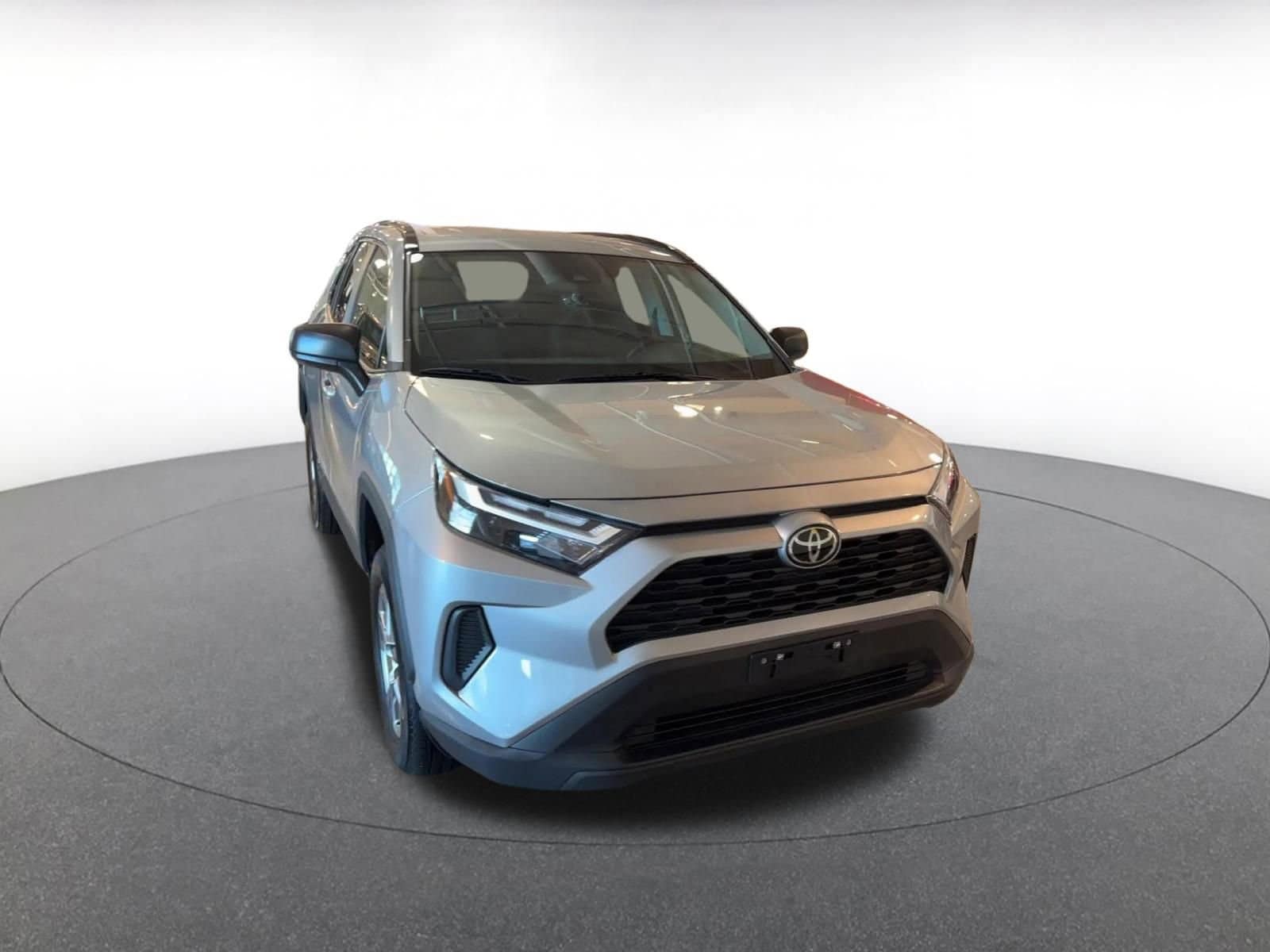 Thumbnail: 2025 Toyota RAV4 - 3