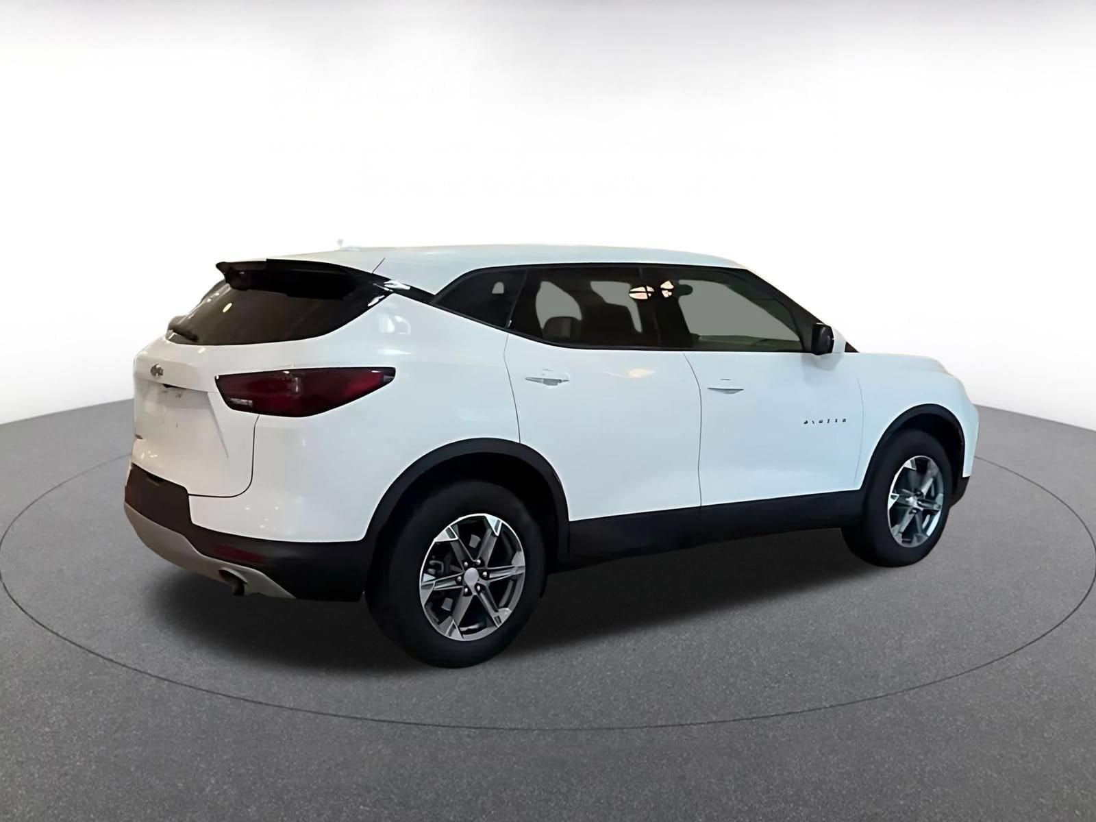 Thumbnail: 2025 Chevrolet Blazer - 11