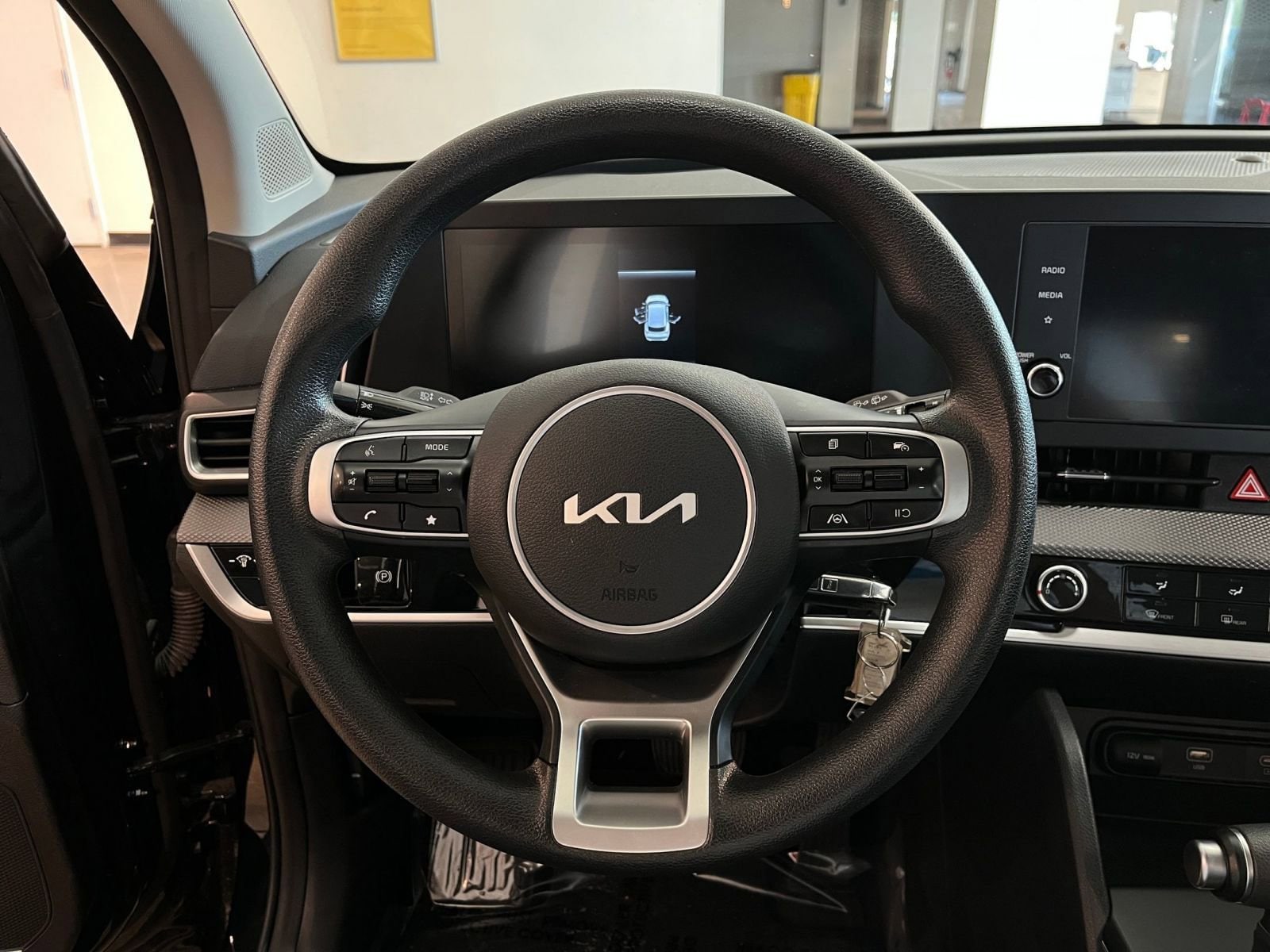 Thumbnail: 2025 Kia Sportage - 28