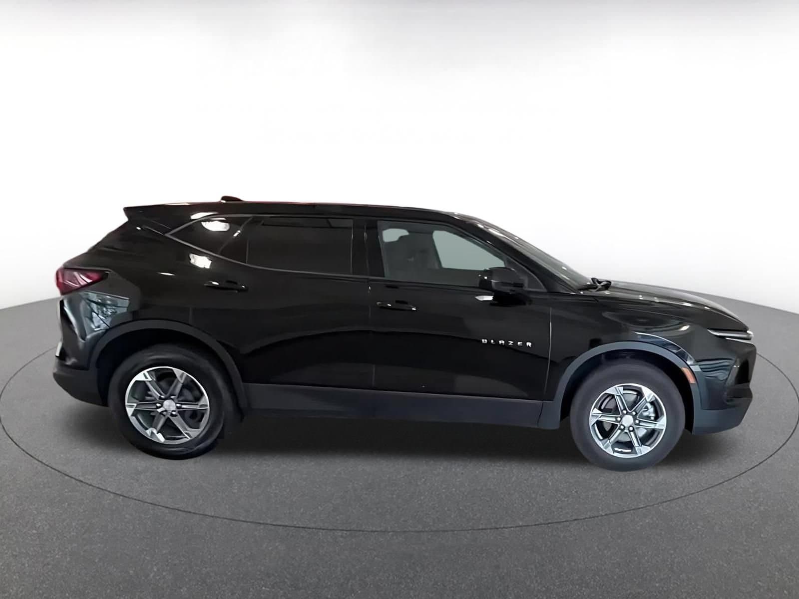 Thumbnail: 2026 Chevrolet Blazer - 14