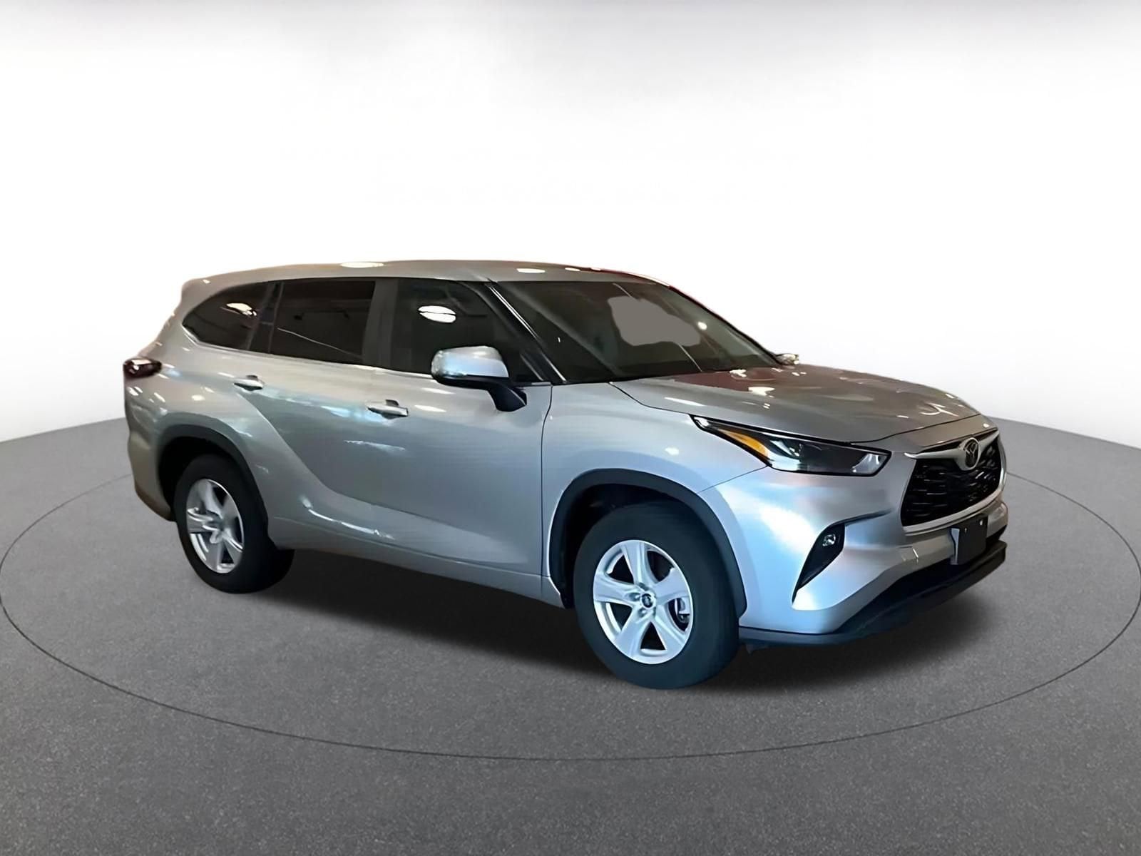 Thumbnail: 2025 Toyota Highlander - 2