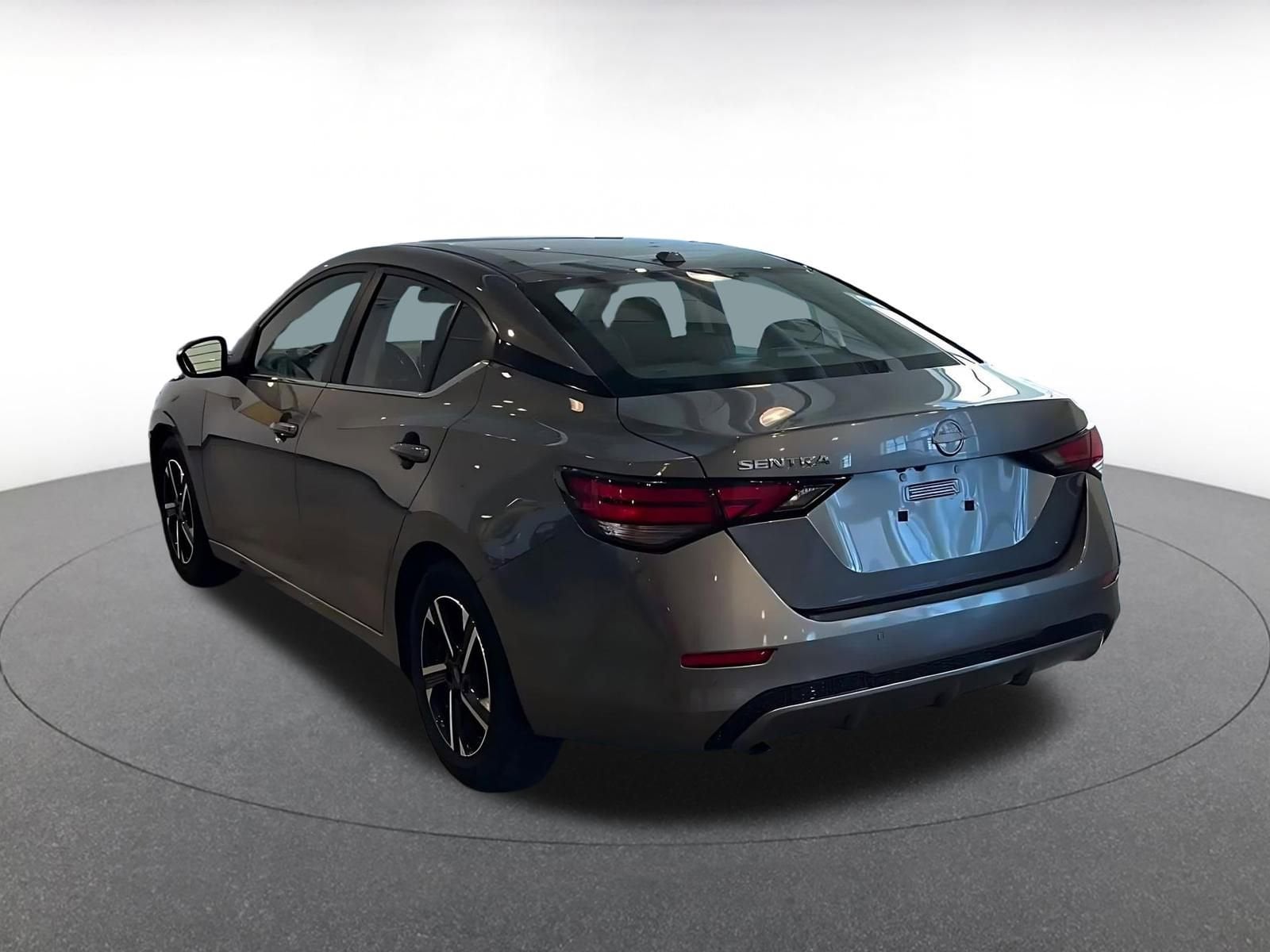 Thumbnail: 2025 Nissan Sentra - 11