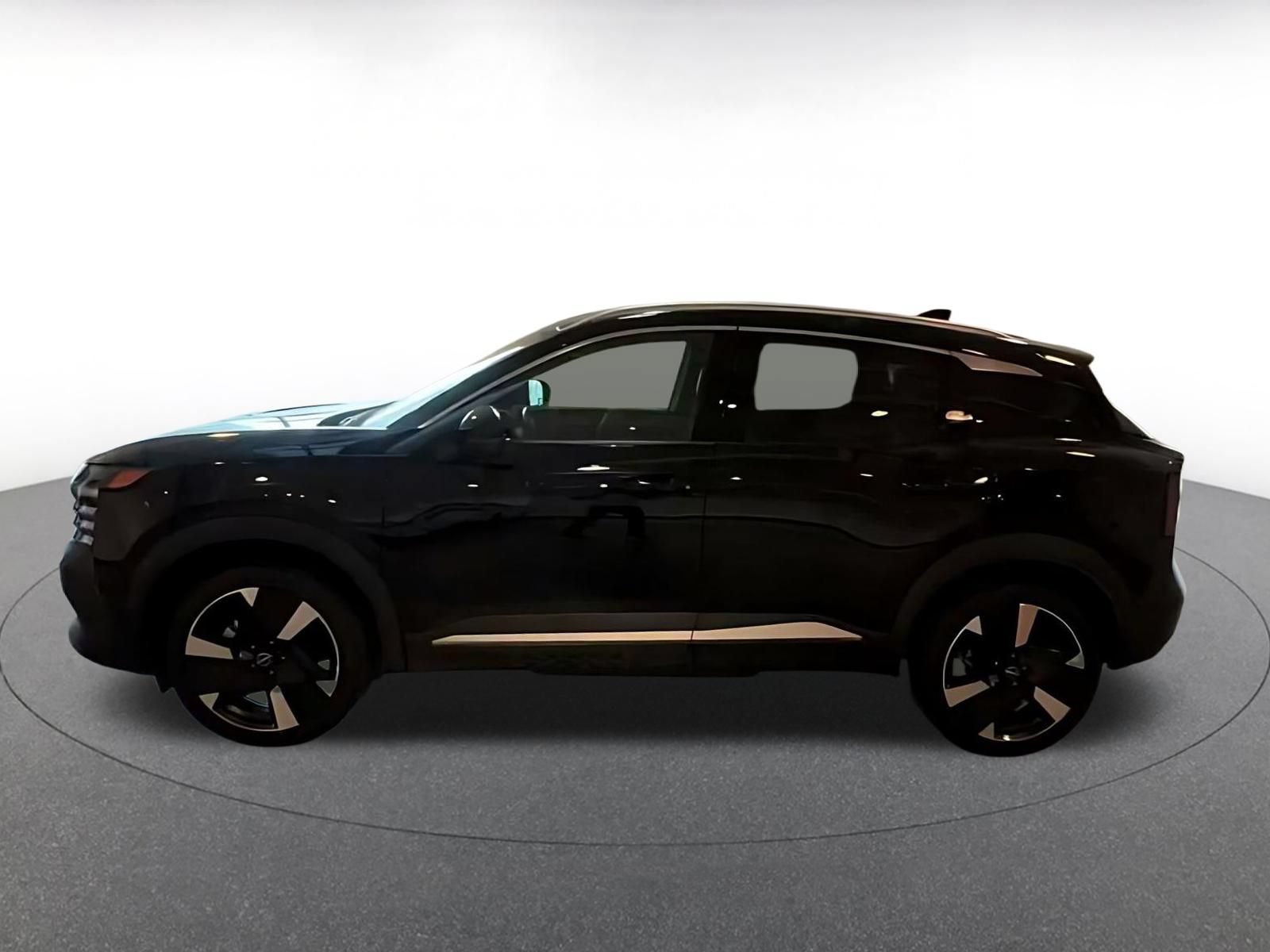 Thumbnail: 2026 Nissan Kicks - 10
