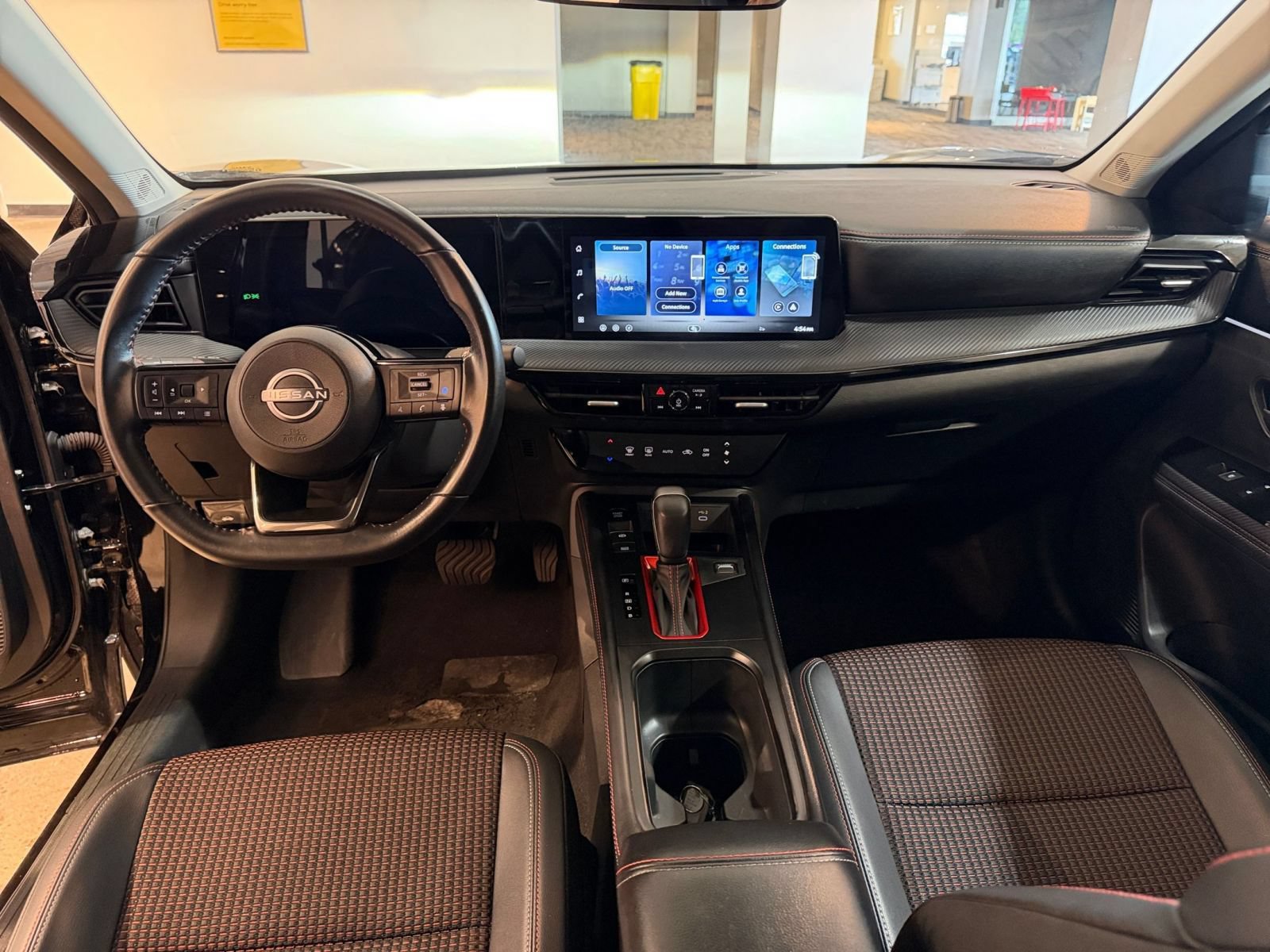 Thumbnail: 2026 Nissan Kicks - 31