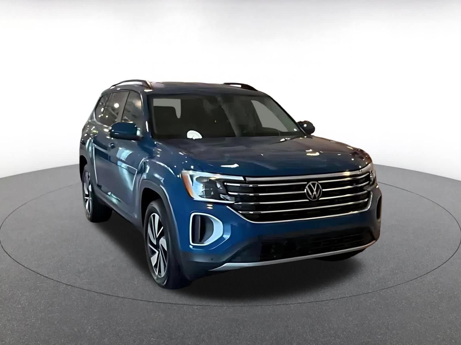 Thumbnail: 2026 Volkswagen Atlas - 3