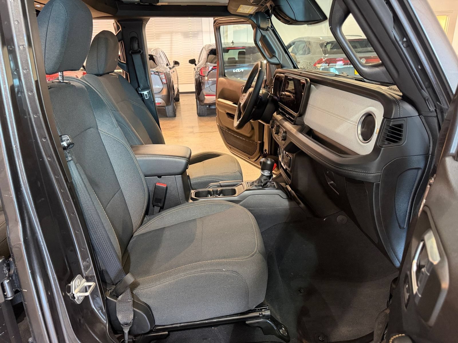 Thumbnail: 2025 Jeep Wrangler - 31