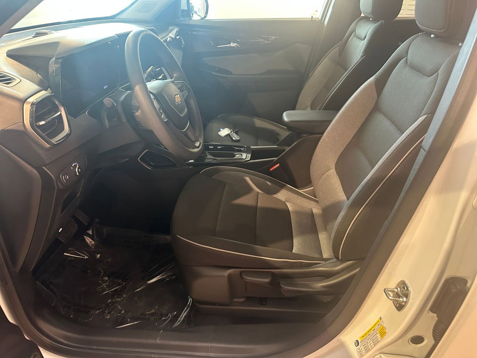 Thumbnail: 2025 Chevrolet TrailBlazer - 23