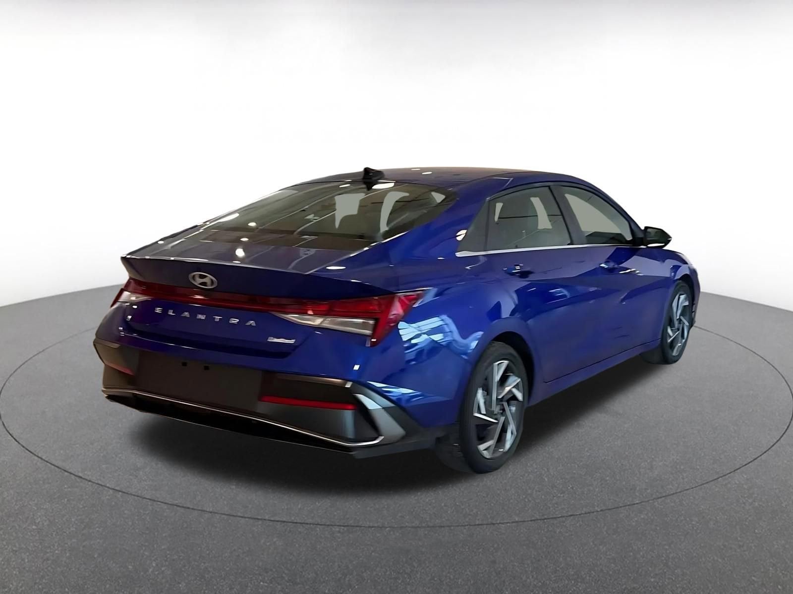 Thumbnail: 2025 Hyundai Elantra - 14