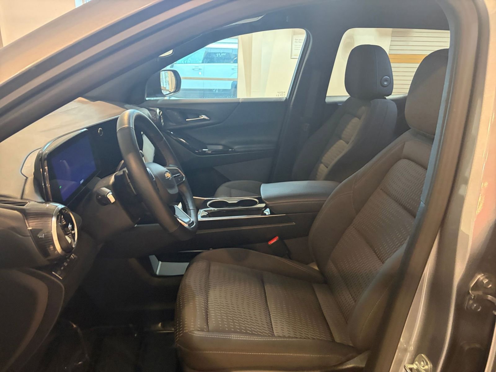 Thumbnail: 2025 Chevrolet Equinox - 27