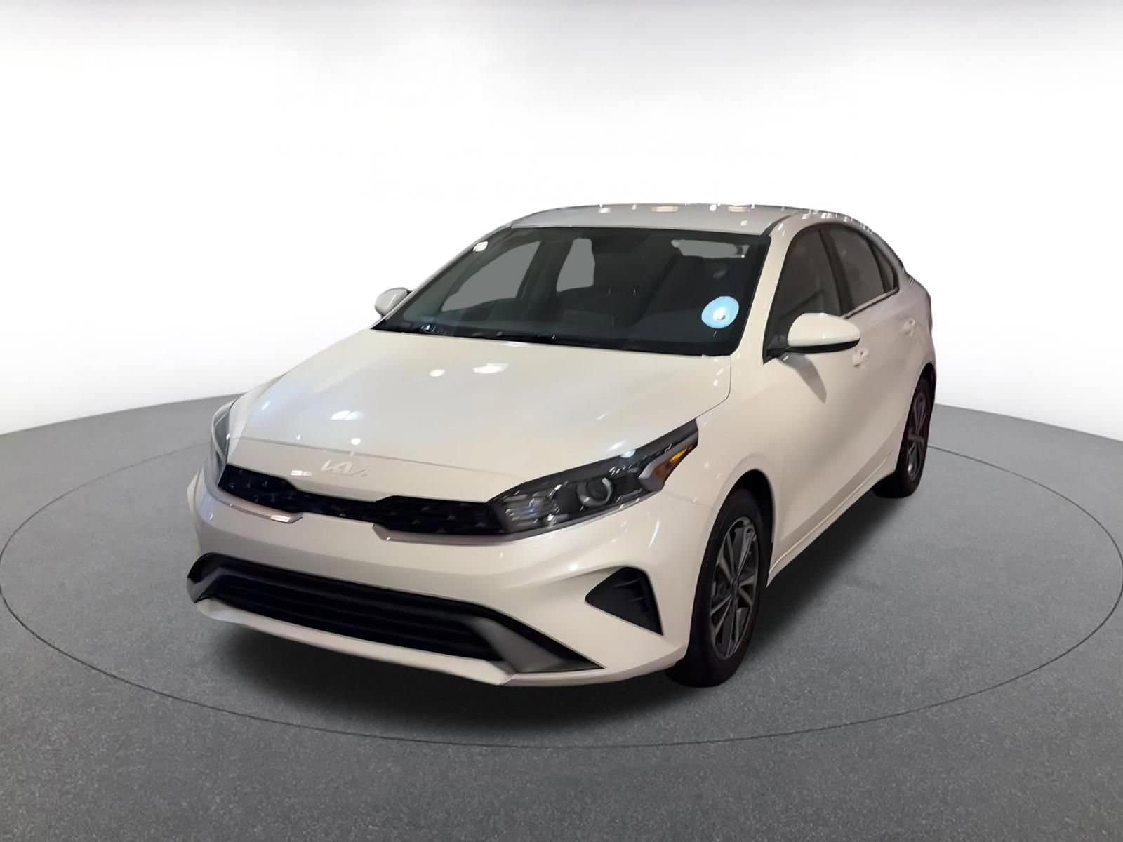 Thumbnail: 2024 Kia Forte - 7