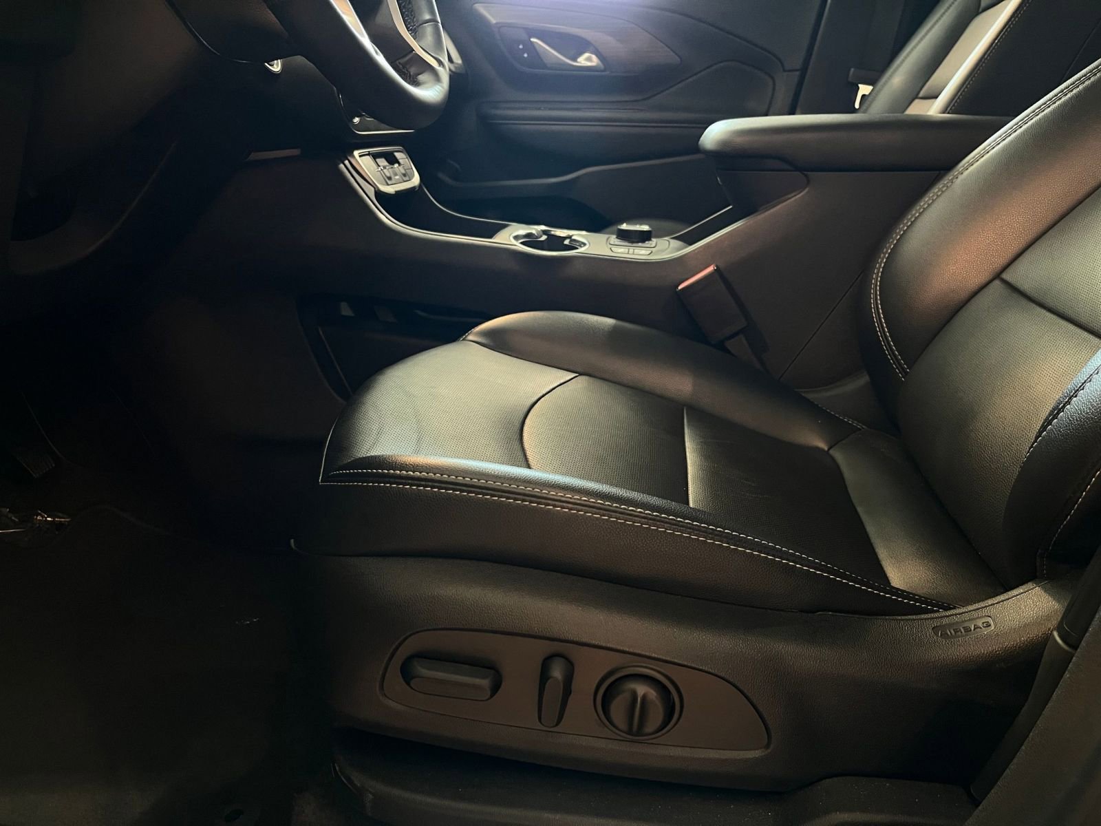 Thumbnail: 2024 GMC Terrain - 23
