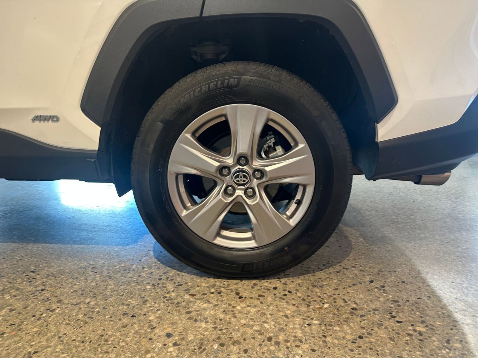 Thumbnail: 2025 Toyota RAV4 - 29