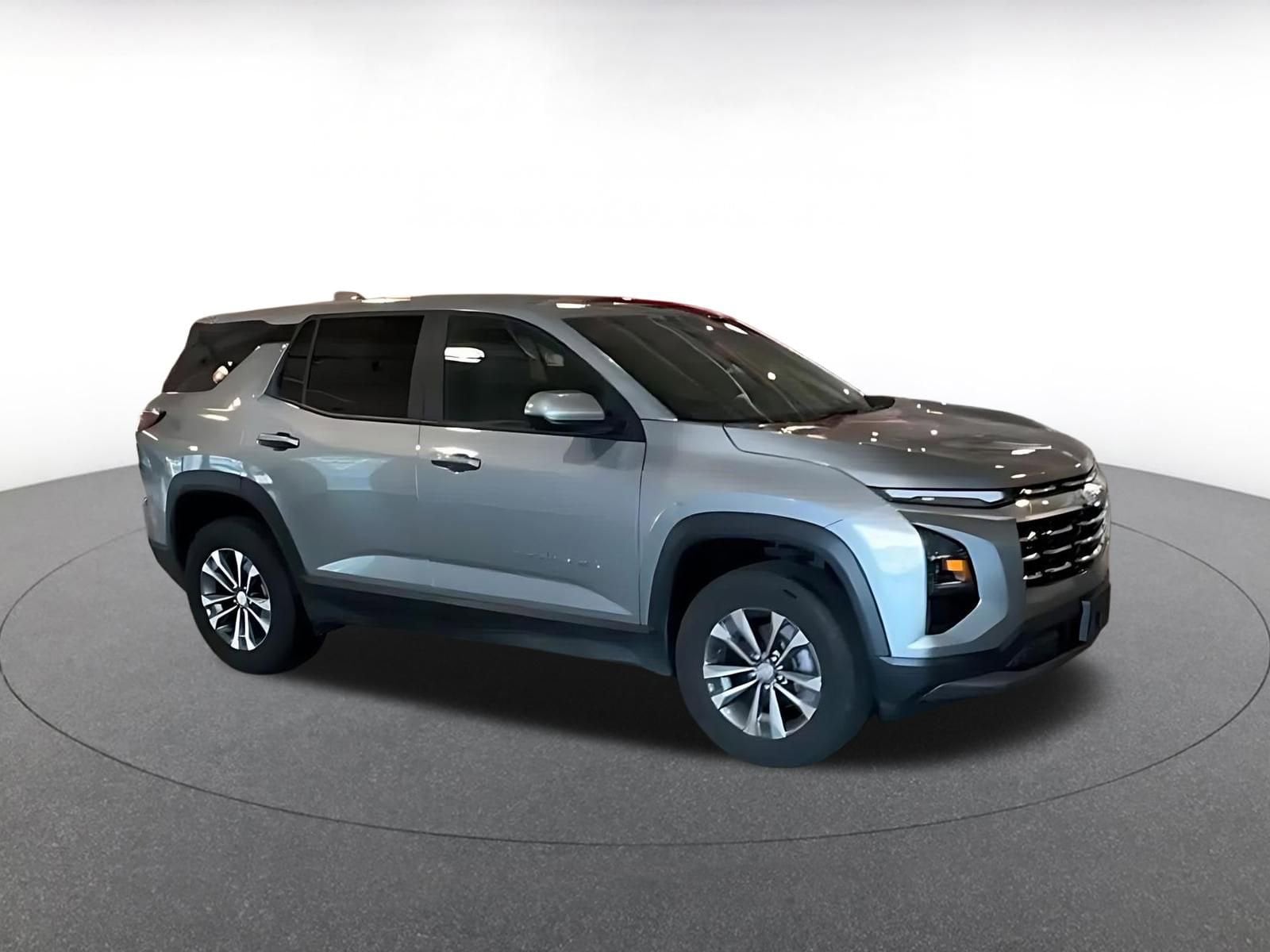 Thumbnail: 2025 Chevrolet Equinox - 2