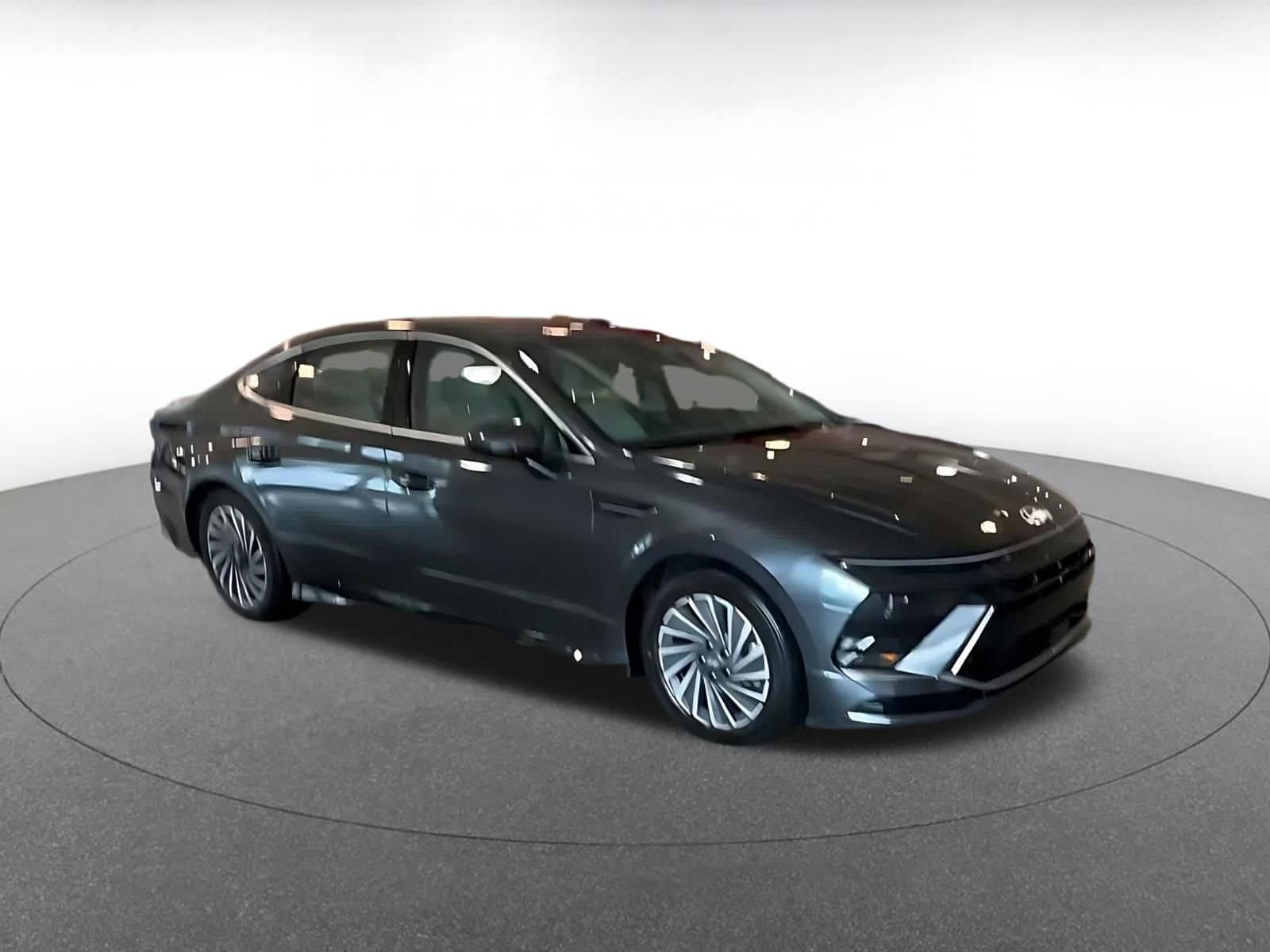Thumbnail: 2025 Hyundai Sonata - 2