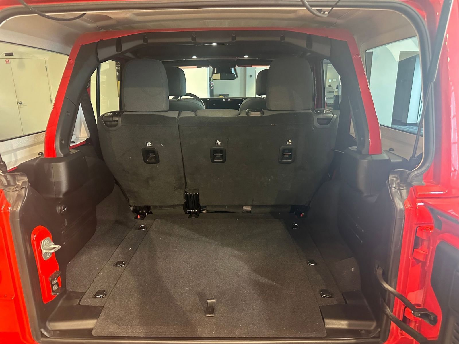 Thumbnail: 2025 Jeep Wrangler - 31